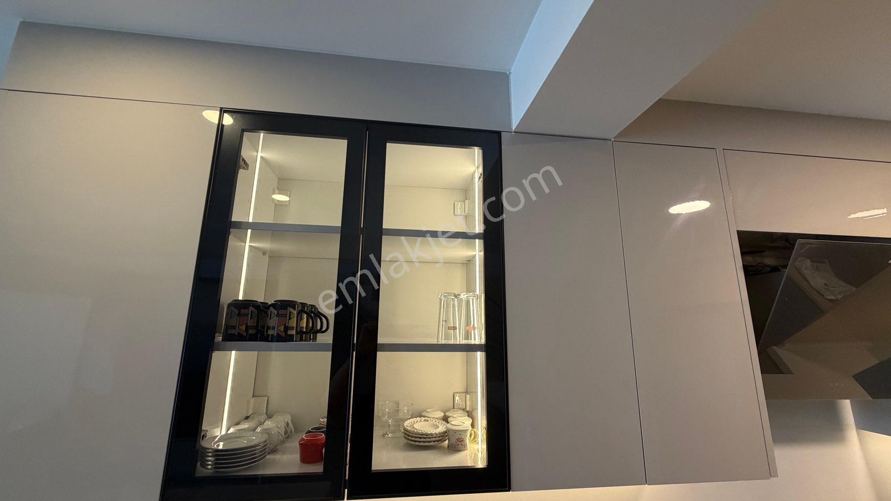 Alya Gayrimenkul Çamlık Yolda Full Tadilatlı 4+1 Villa - Görsel 20