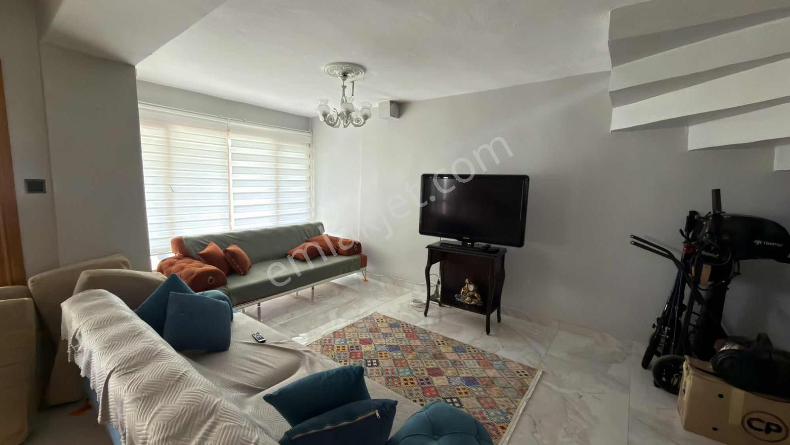 Manal Koyunda Denize 100 Metre Mesafede 4+1 Eşyalı Kiralık Ev - Görsel 19