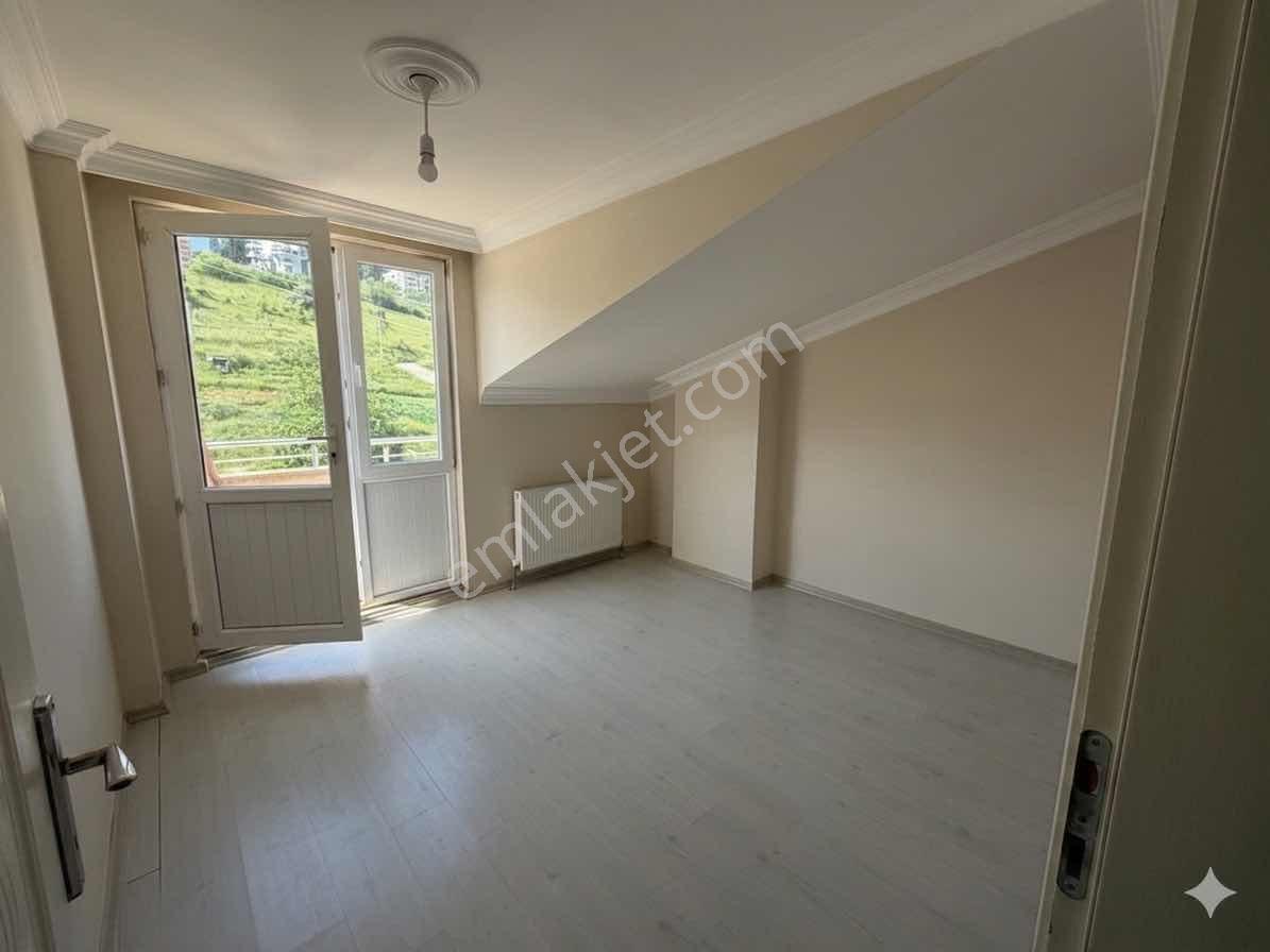 Tarcanlardan Boğazovanın Merkezinde Kiralık 2+1 Daire - Görsel 2