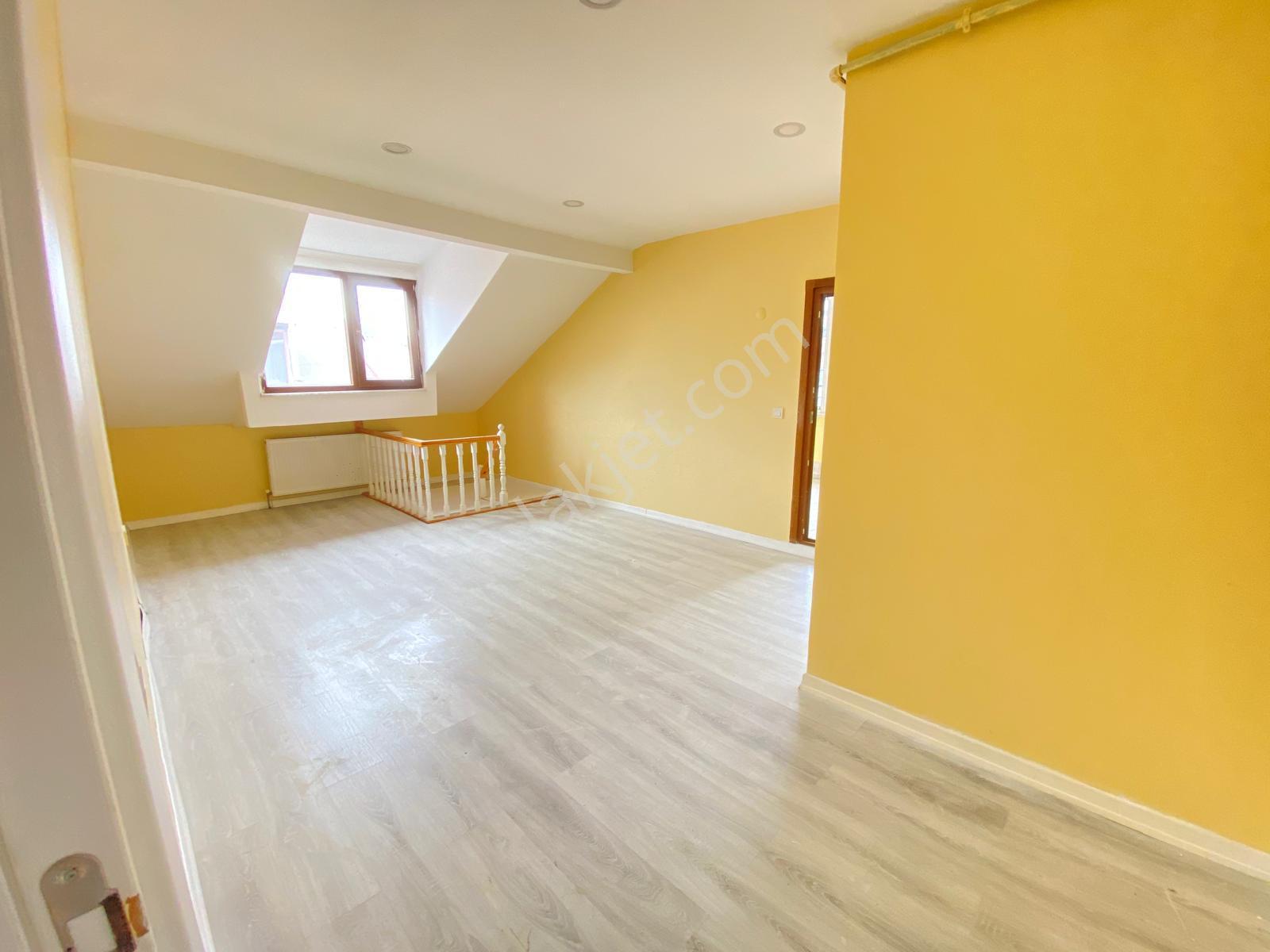 Arnavutköy Huzur Sitesinde Geniş Teraslı 1+1 Kiralık - Görsel 12