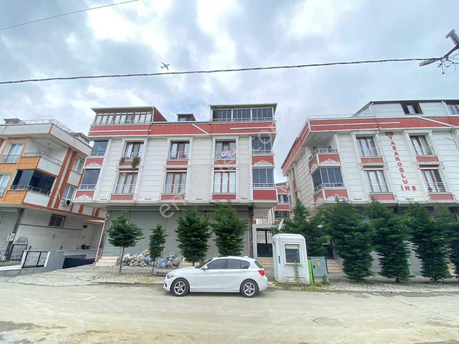 Arnavutköy Huzur Sitesinde Geniş Teraslı 1+1 Kiralık - Görsel 2