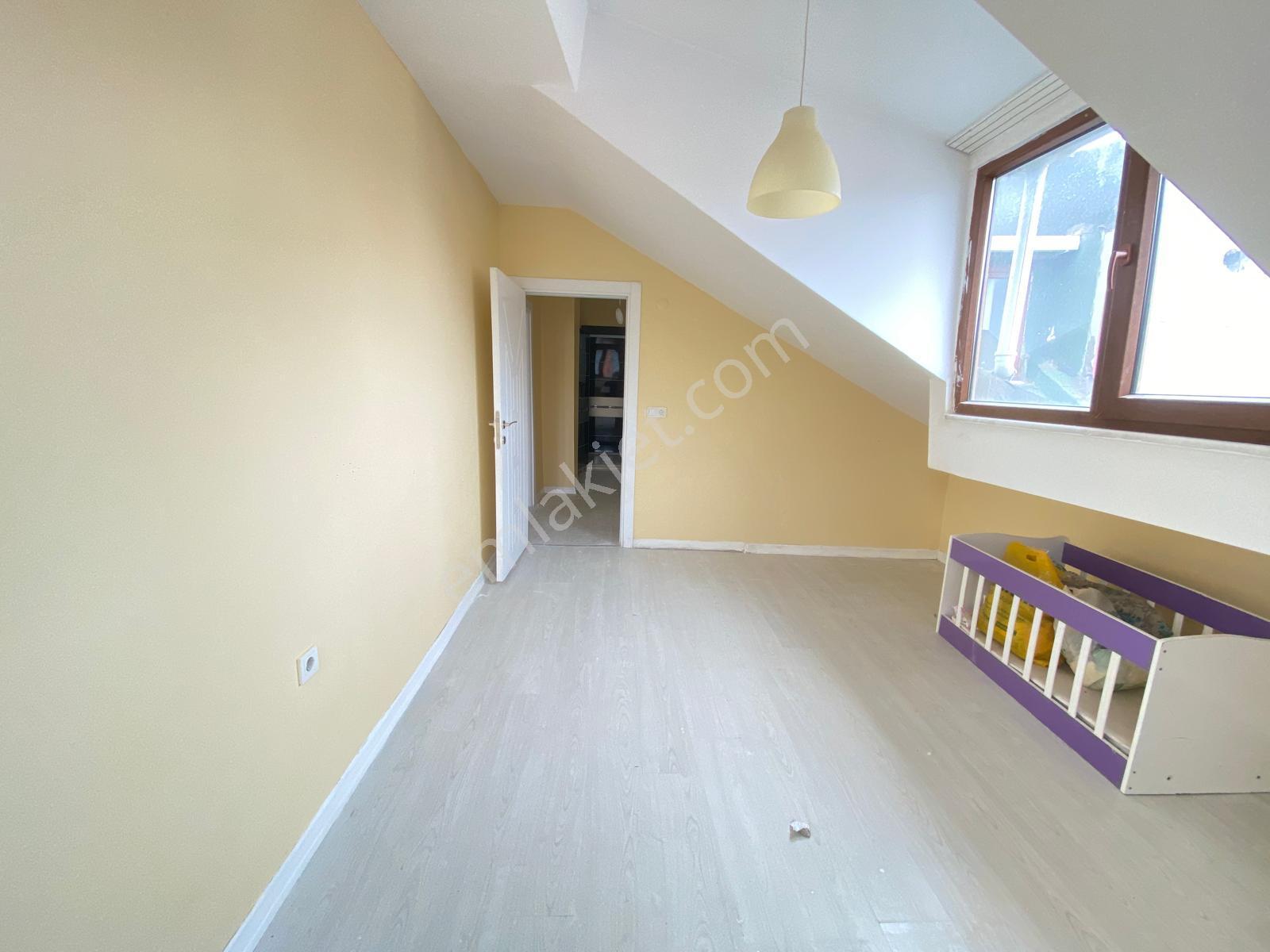 Arnavutköy Huzur Sitesinde Geniş Teraslı 1+1 Kiralık - Görsel 15