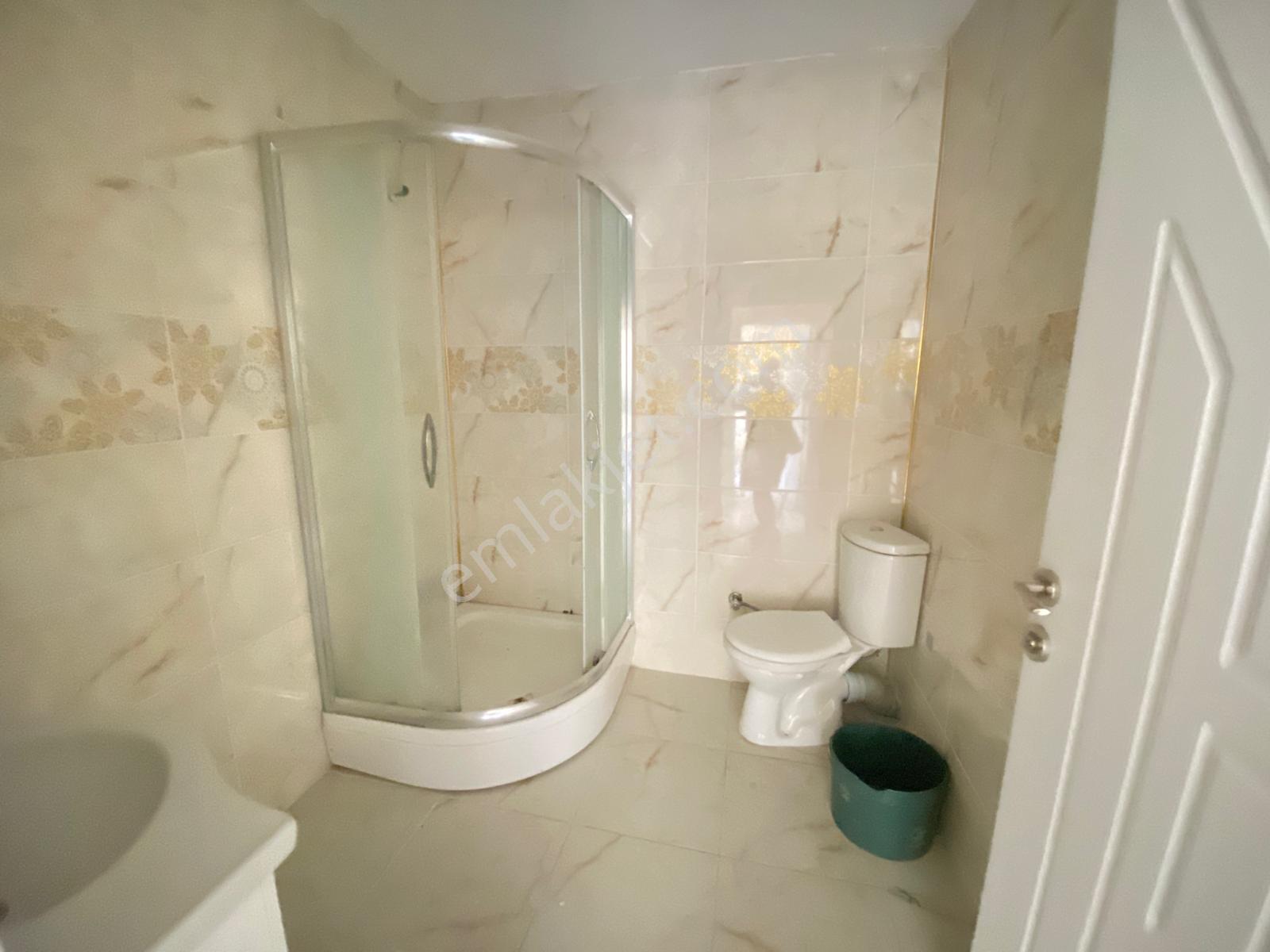 Arnavutköy Huzur Sitesinde Geniş Teraslı 1+1 Kiralık - Görsel 19