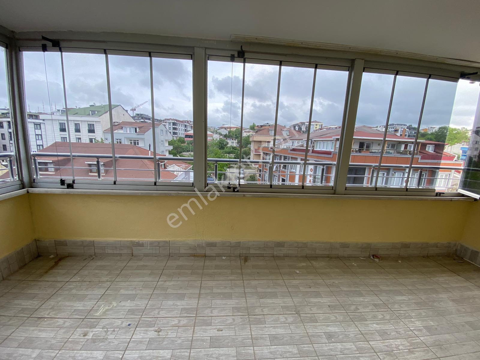 Arnavutköy Huzur Sitesinde Geniş Teraslı 1+1 Kiralık - Görsel 27