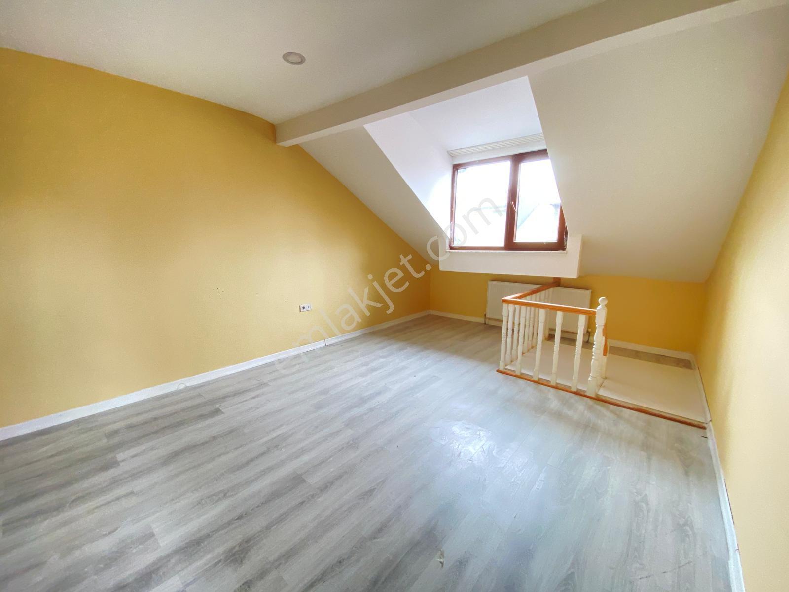 Arnavutköy Huzur Sitesinde Geniş Teraslı 1+1 Kiralık - Görsel 14