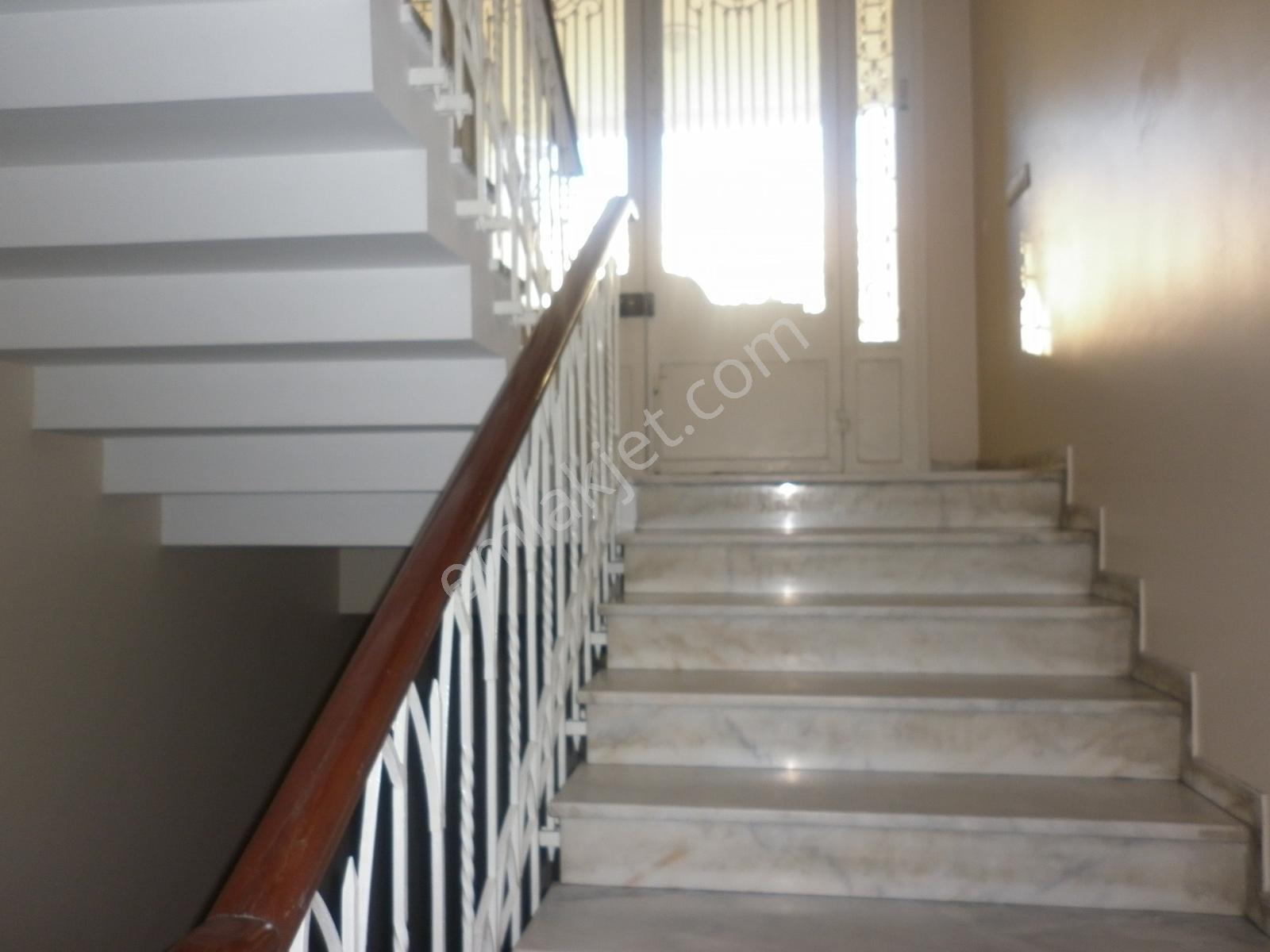 Florya'da Nezih Site İçerisinde 170m2 Net 3+1 Masrafsız Daire - Görsel 19