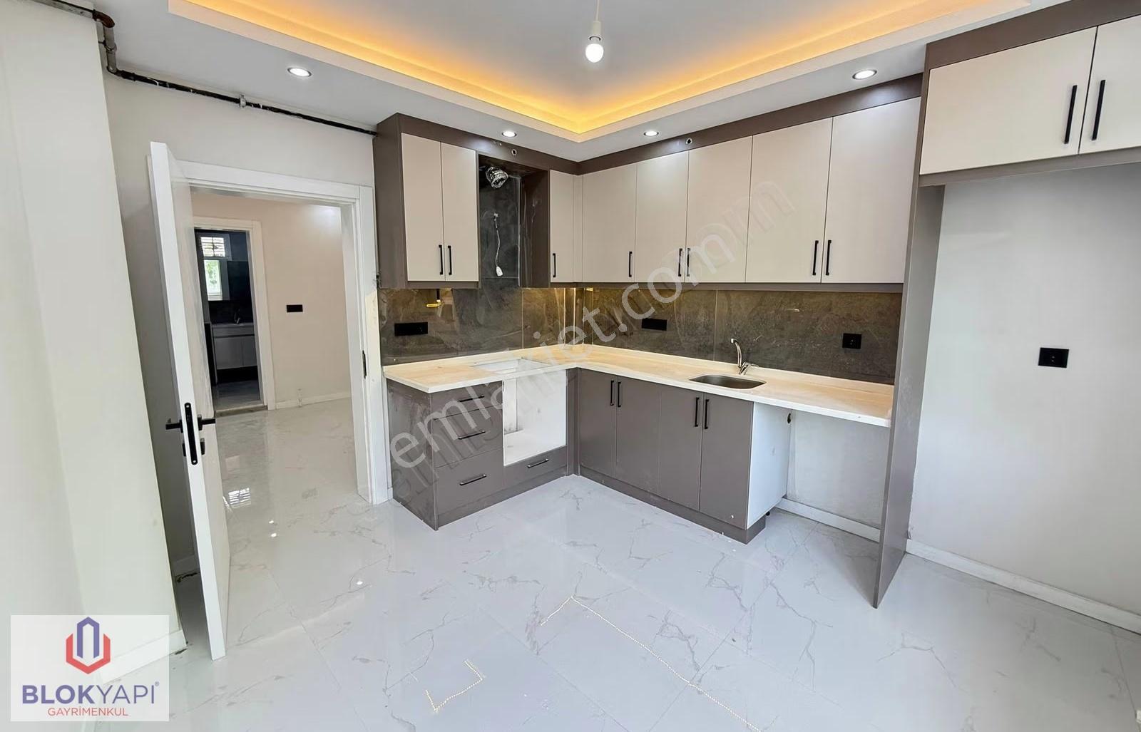 Denizli Mehmetçik Mahallesinde Satılık 2+1 İçi Yenilenmiş Daire