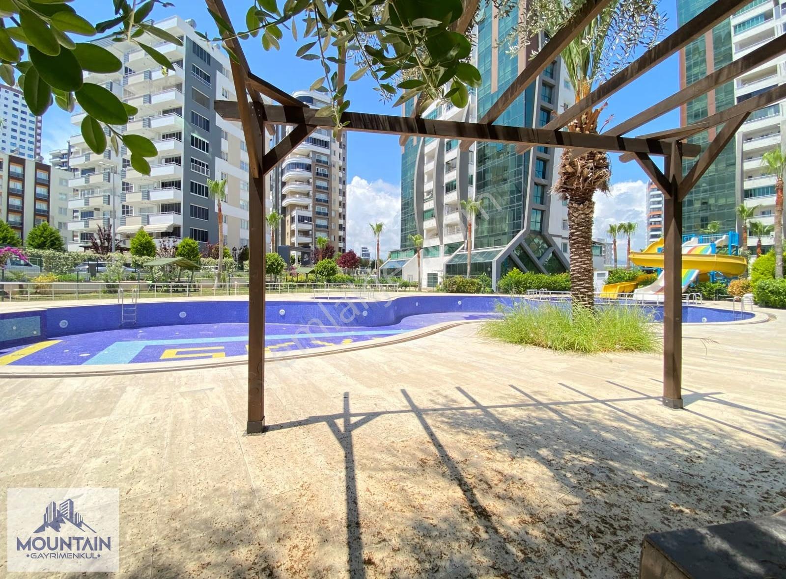 Mezitli'de Deniz Manzaralı Ultra Lüx Sitede 4+1 Satılık Daire - Görsel 10