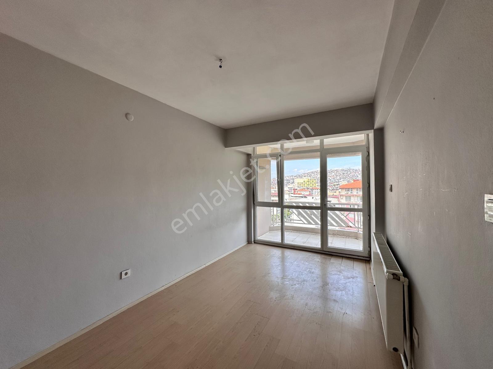 Osmangazi Özlem Sitesi 3+1 Ara Kat Bakımlı Ön Cephe Satılık - Görsel 13