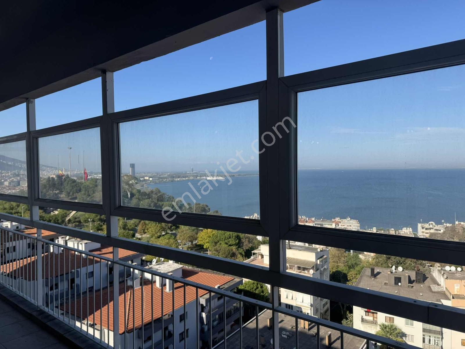 Bürmen'den Panoramik Deniz Manzaralı Cadde Üstü 4+1 Daire - Görsel 24