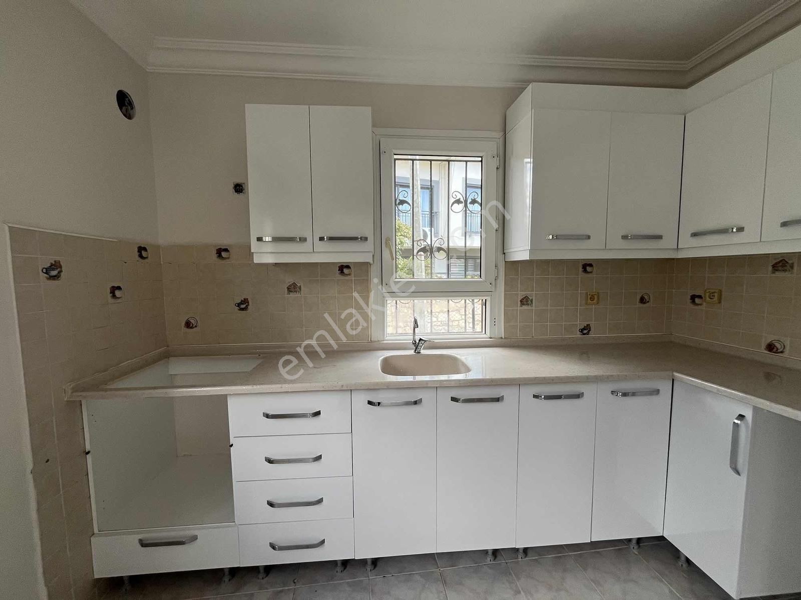 Fethiye Foça'da Eşyasız Kiralık 2+1 Bahçe Katı Daire - Görsel 9