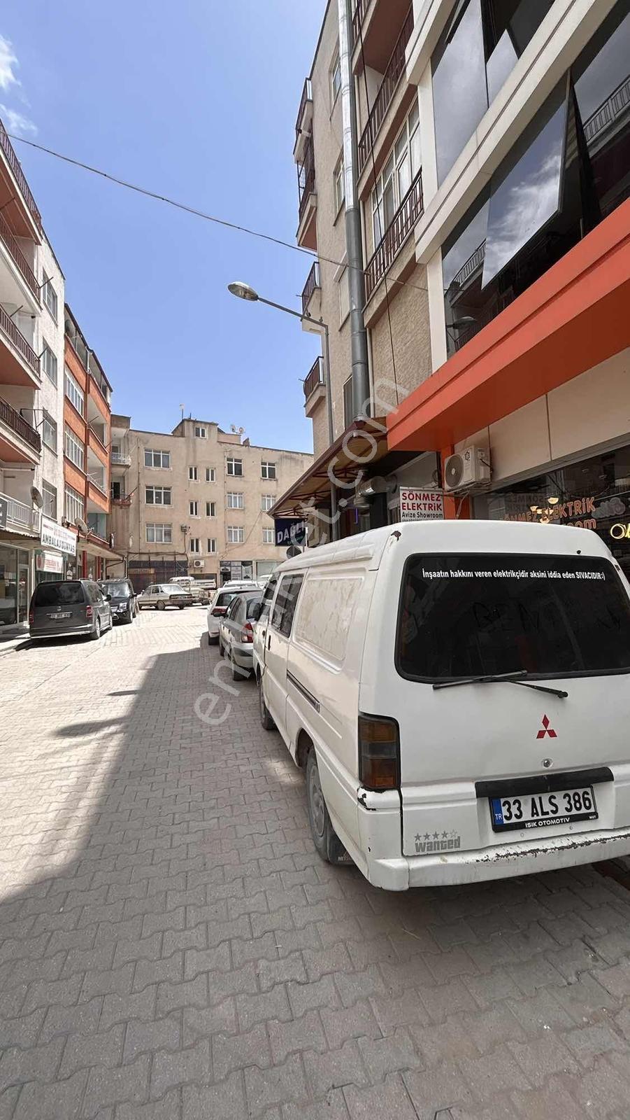 Mut' Un En İşlek Caddesinde Satılık Dükkan - Görsel 10