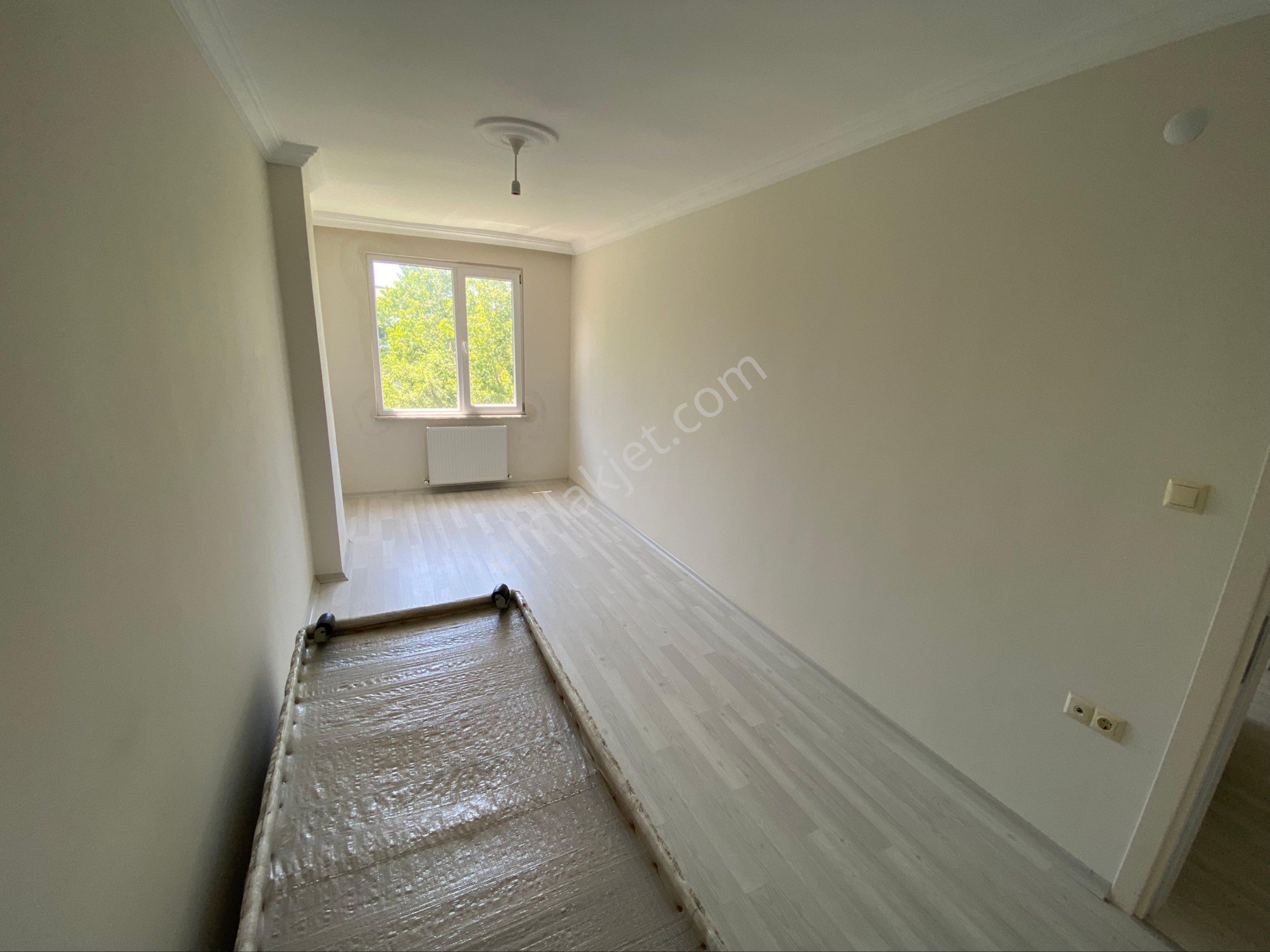 Çınarcık Teşvikiye’de Plaja Yakın 4+1 180 M2 Net Çatı Dubleks Daire - Görsel 15