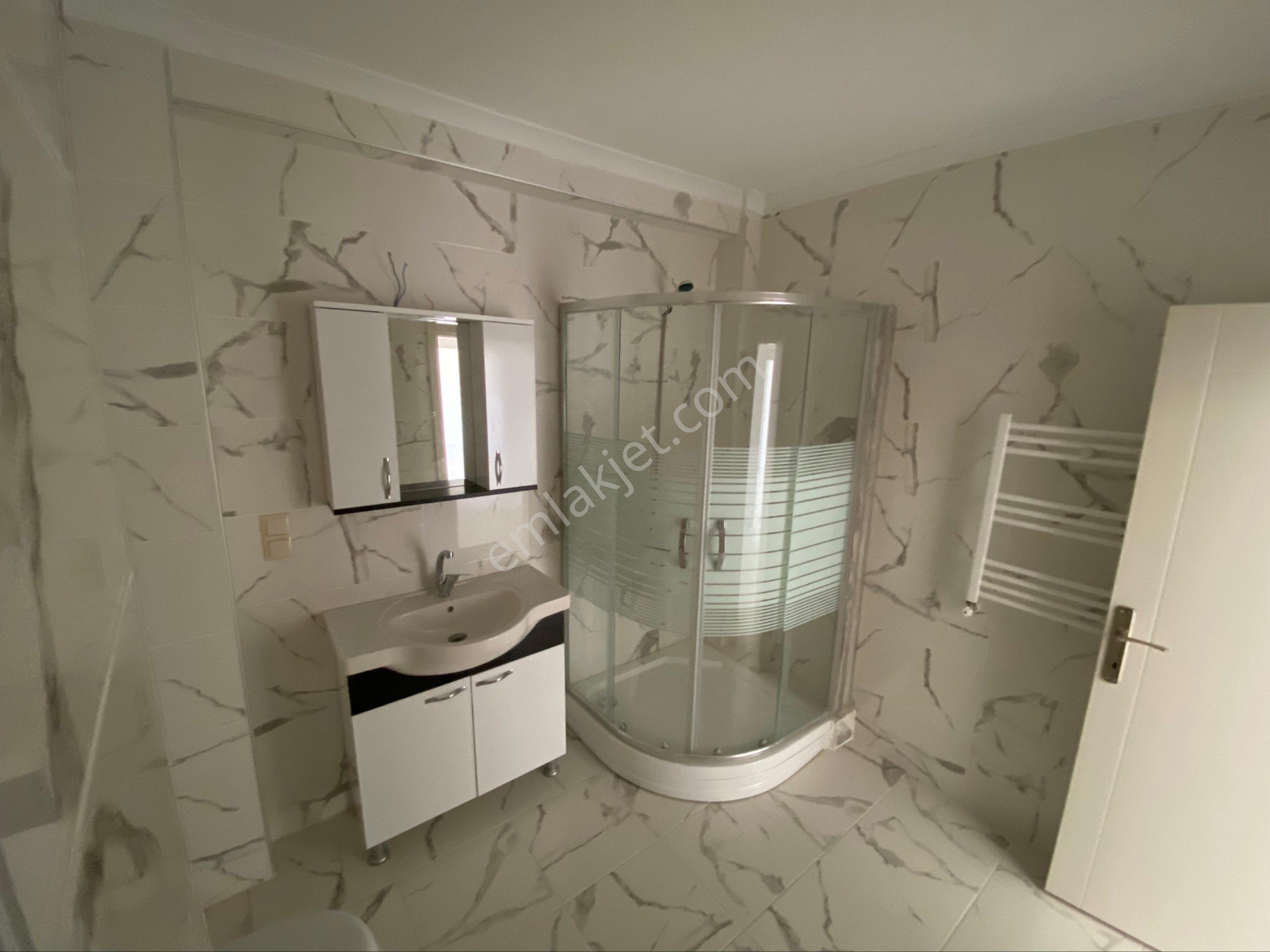 Çınarcık Teşvikiye’de Plaja Yakın 4+1 180 M2 Net Çatı Dubleks Daire - Görsel 13