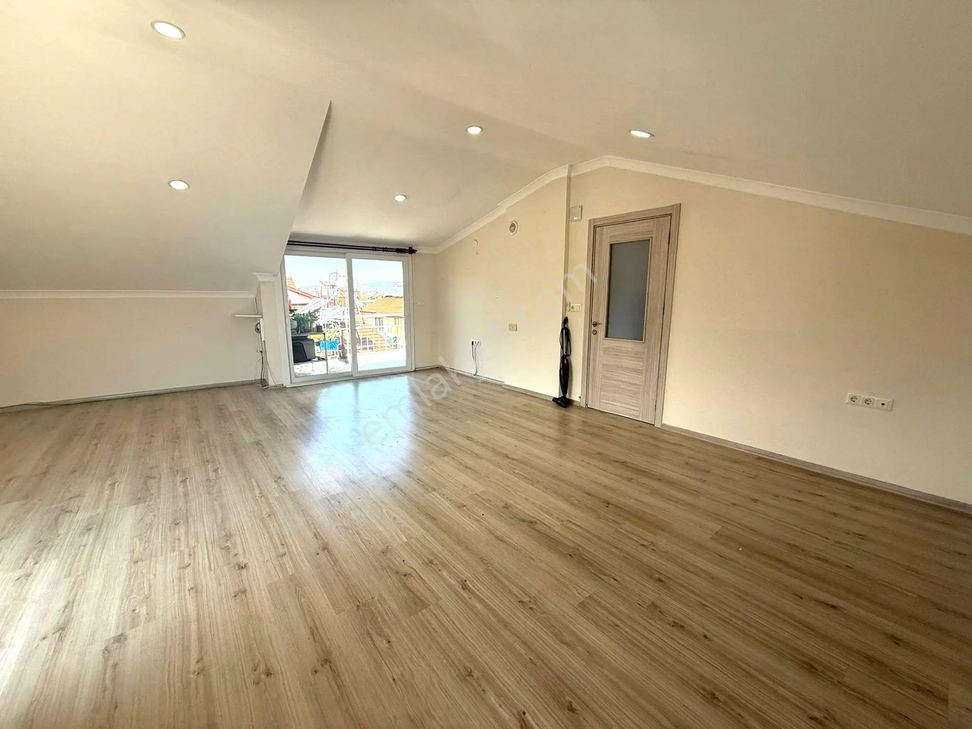 Goldhouse Dan Kiralık Fethiye Tuzla Mh Merkezi Lokasyonda 2+1 Daire - Görsel 4
