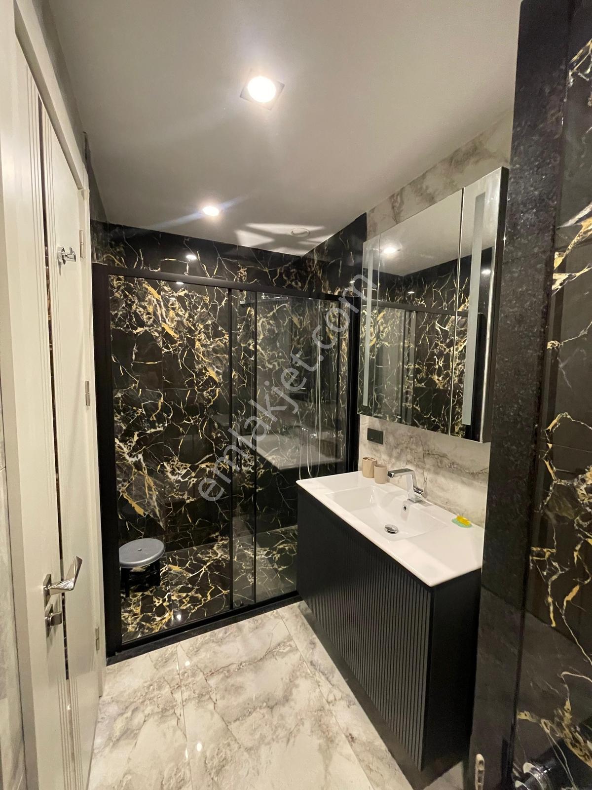 Alanya Türkler Mahallesi Azura World Sitesinde Kiralık 2+1 Daire - Görsel 28