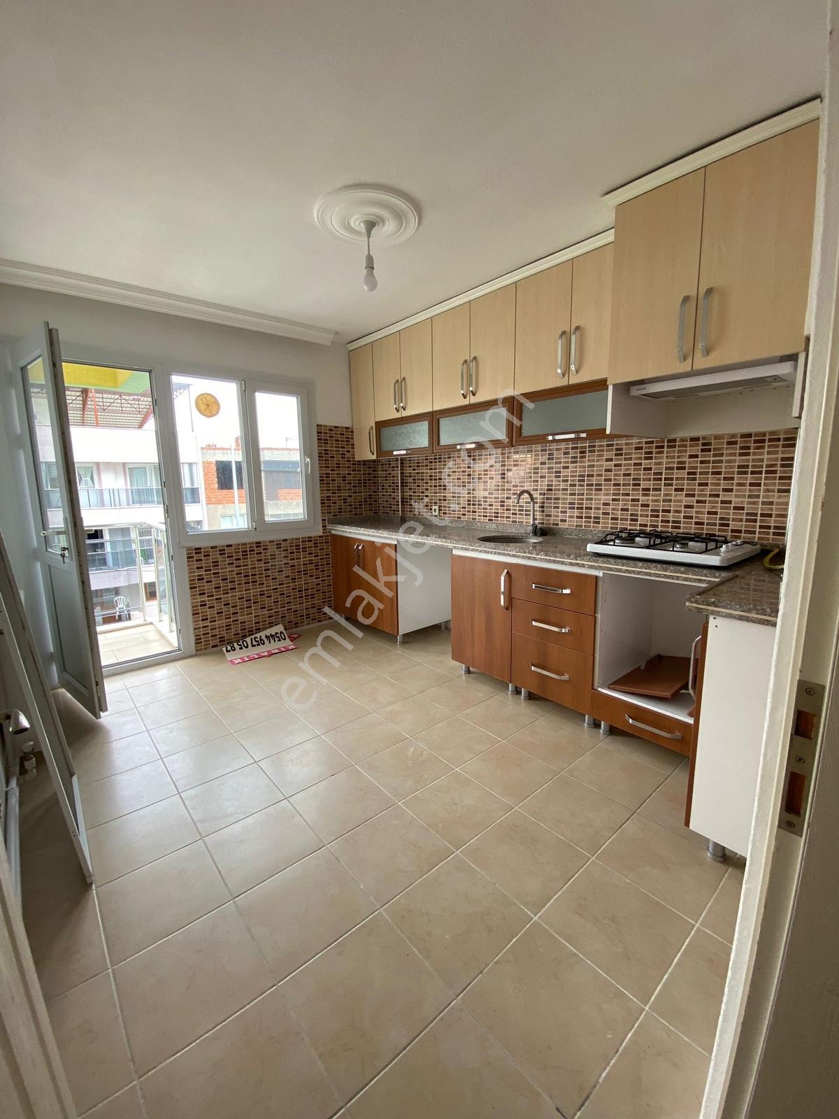 Bergama Gaziosmanpaşa Mahallesi'nde 2+1 Kiralık Daire