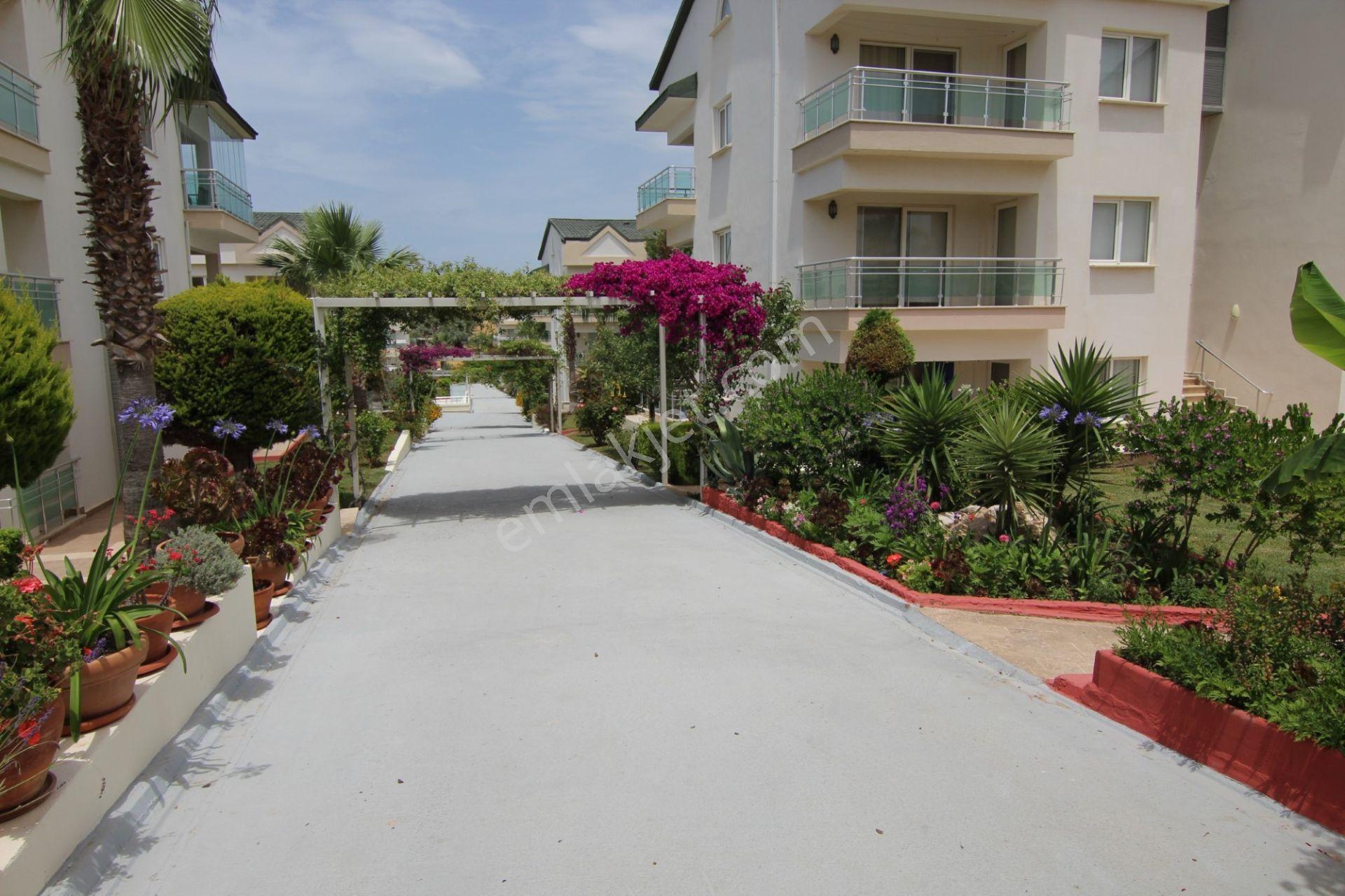Didim Mersinderede Deniz Manzaralı Yemyeşil Bir Sitede 3+1 Dublex Daire - Görsel 16