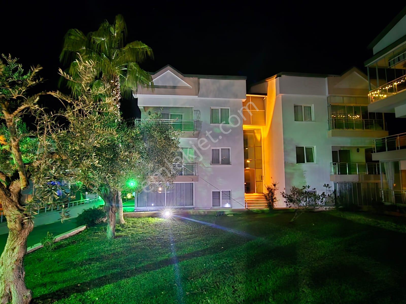 Didim Mersinderede Deniz Manzaralı Yemyeşil Bir Sitede 3+1 Dublex Daire - Görsel 7