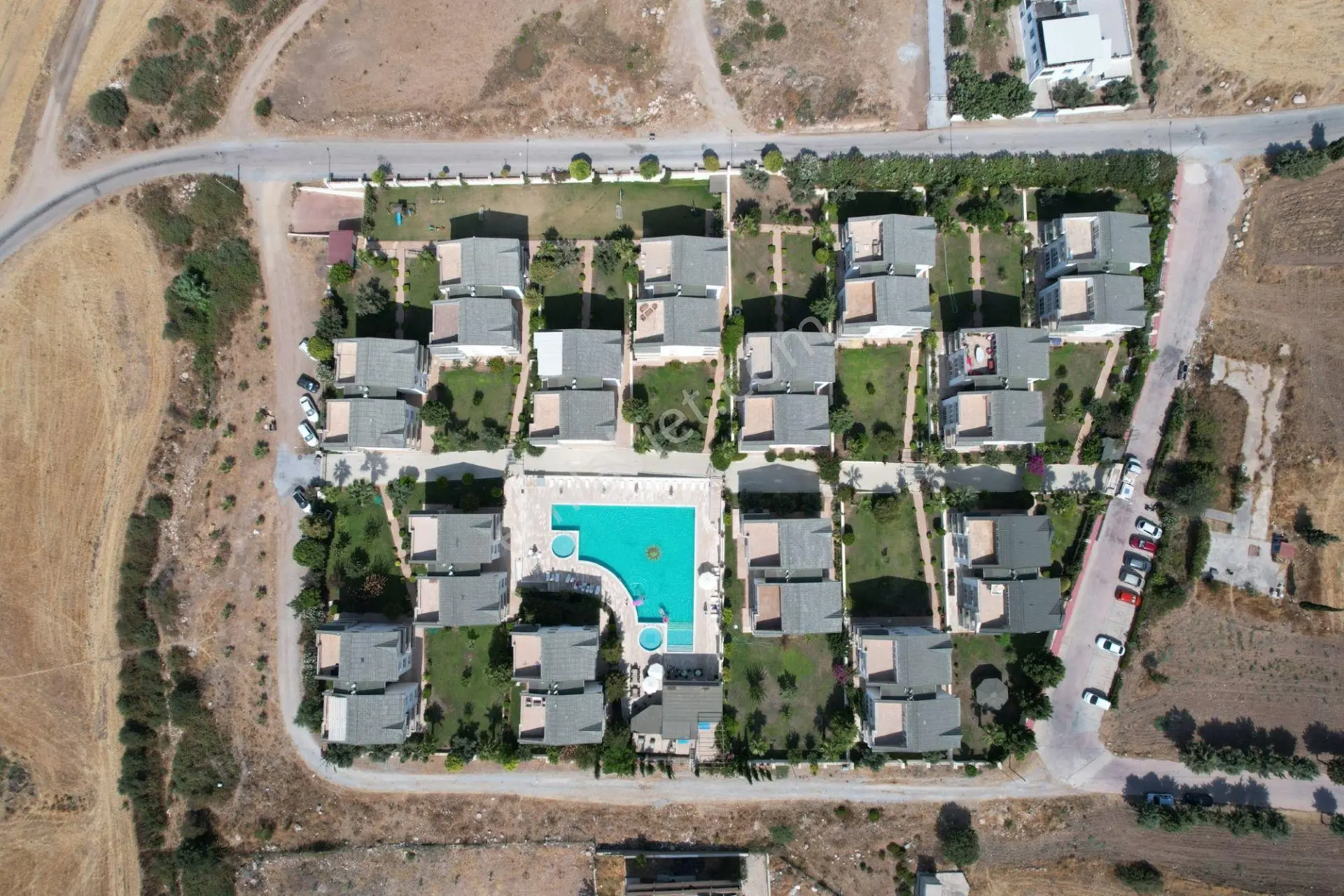 Didim Mersinderede Deniz Manzaralı Yemyeşil Bir Sitede 3+1 Dublex Daire - Görsel 5