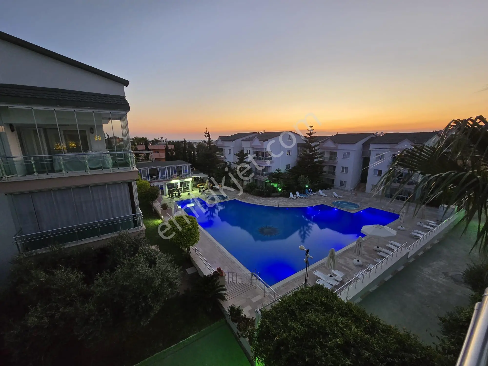 Didim Mersinderede Deniz Manzaralı Yemyeşil Bir Sitede 3+1 Dublex Daire - Görsel 2