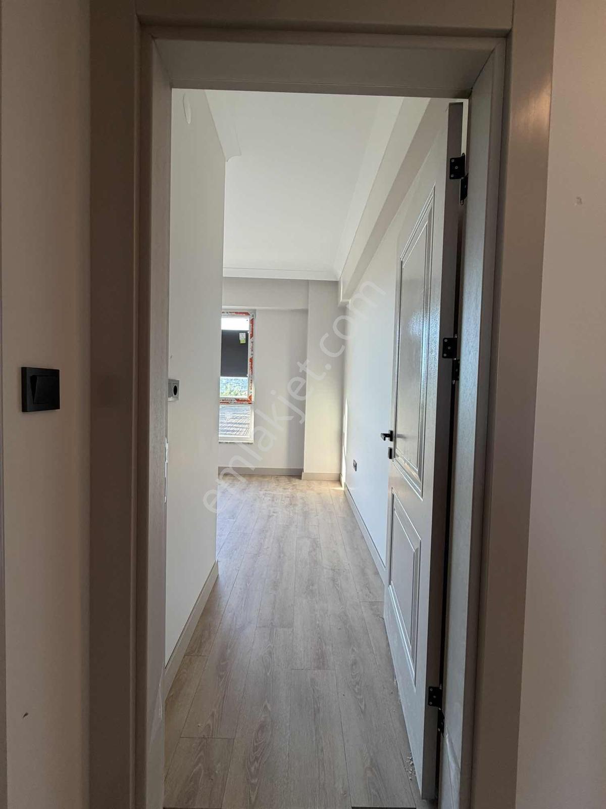 Ömer İnan Remax Hür Arifiyenin Gözde Projesinde Prestijli 3+1 - Görsel 15