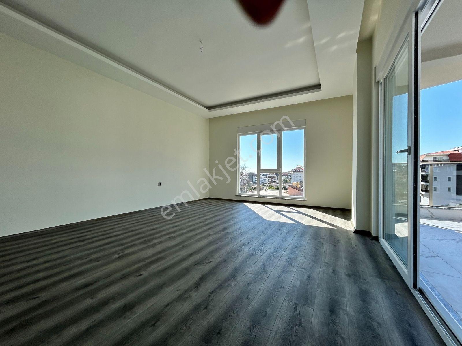 Alanya Obada Sıfır Aktiviteli Site İçerisinde 210 M2 4+1 Dubleks - Görsel 9