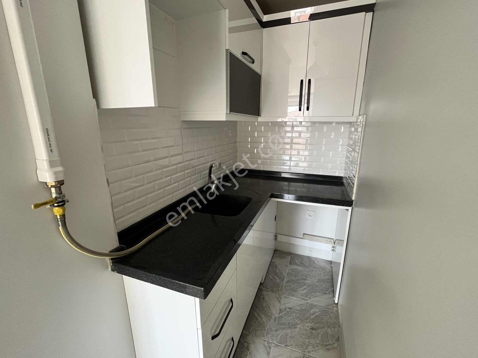 Kemalpaşa Mahallesi Okul Ve Hastane Sokağında Kiralık Daire - Görsel 15