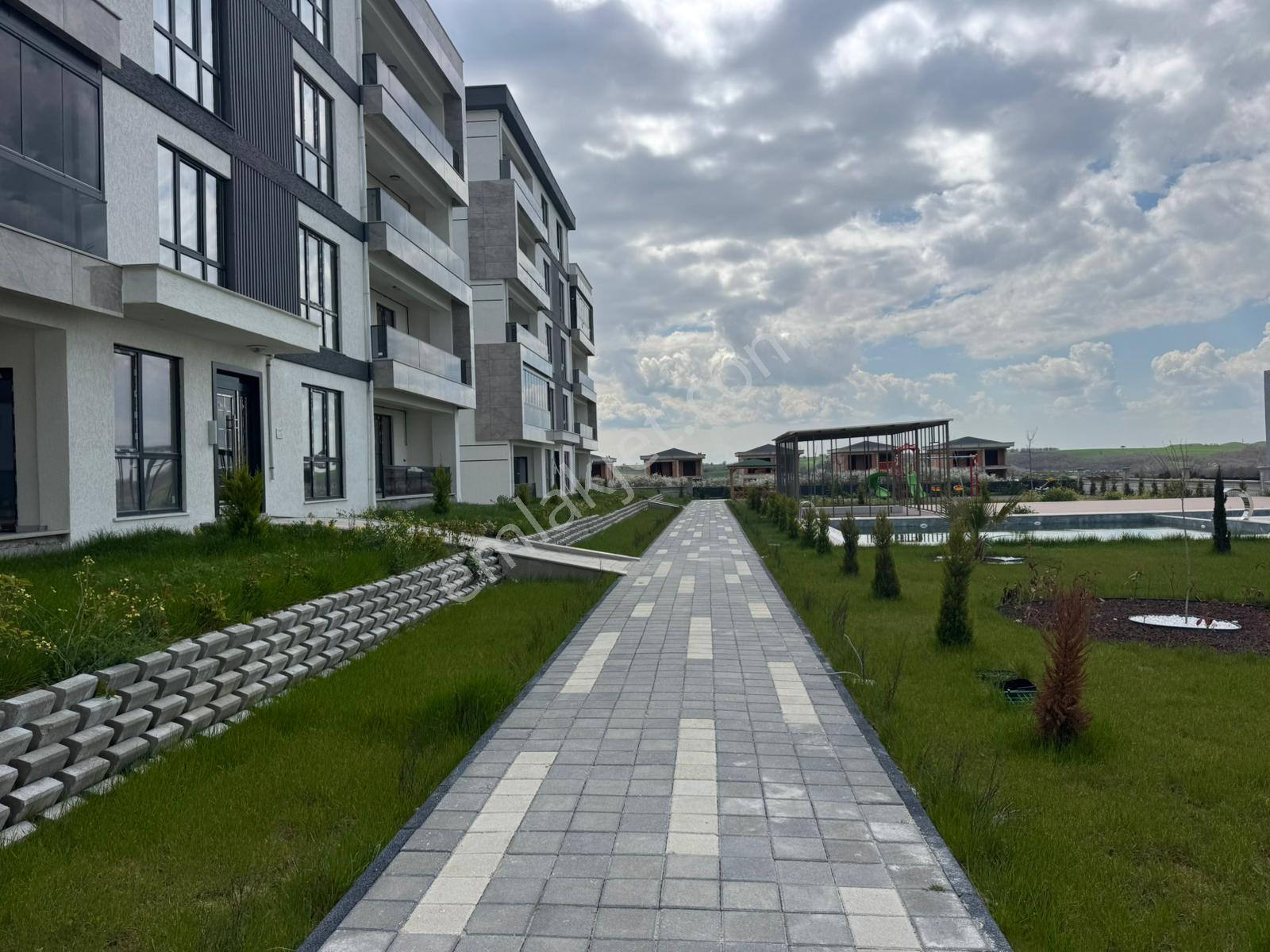 Mer-pa İnş.çerkezköy_tepe'de Site İçerisinde_ Arakat Sıfır 3+1 - Görsel 31