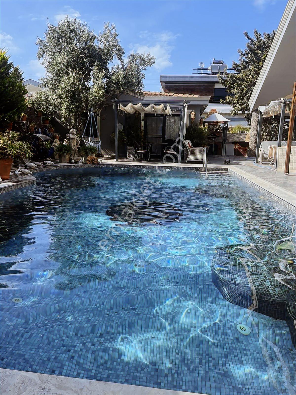 Sorgunda 830 M2 Arsalı Satılık Havuzlu Villa Müştemilatlı - Görsel 3
