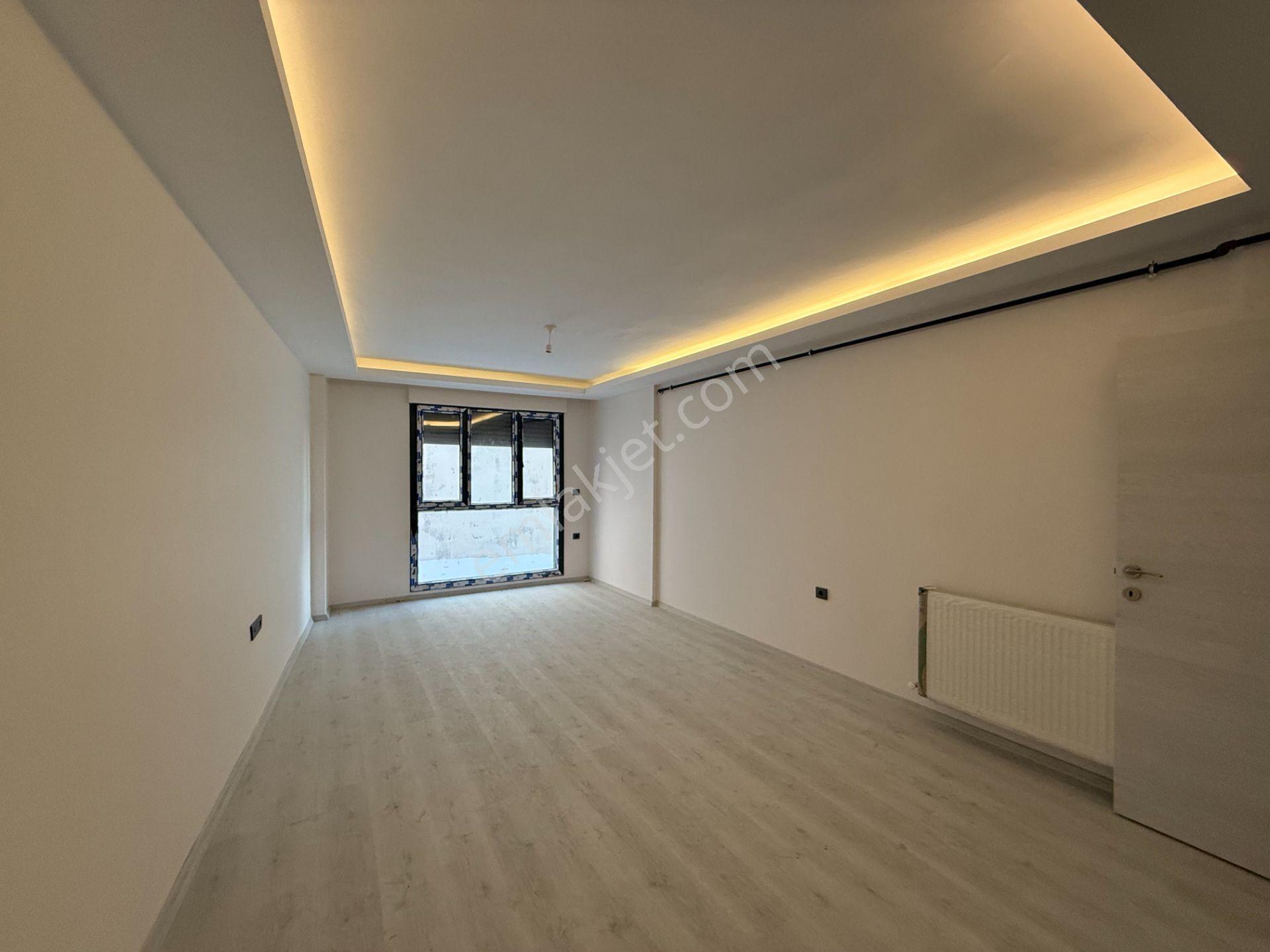 Seferihisar Şehir Merkezinde 90 M² Geniş Kullanımlı Sıfır 2+1 Ara Kat Daire - Görsel 4