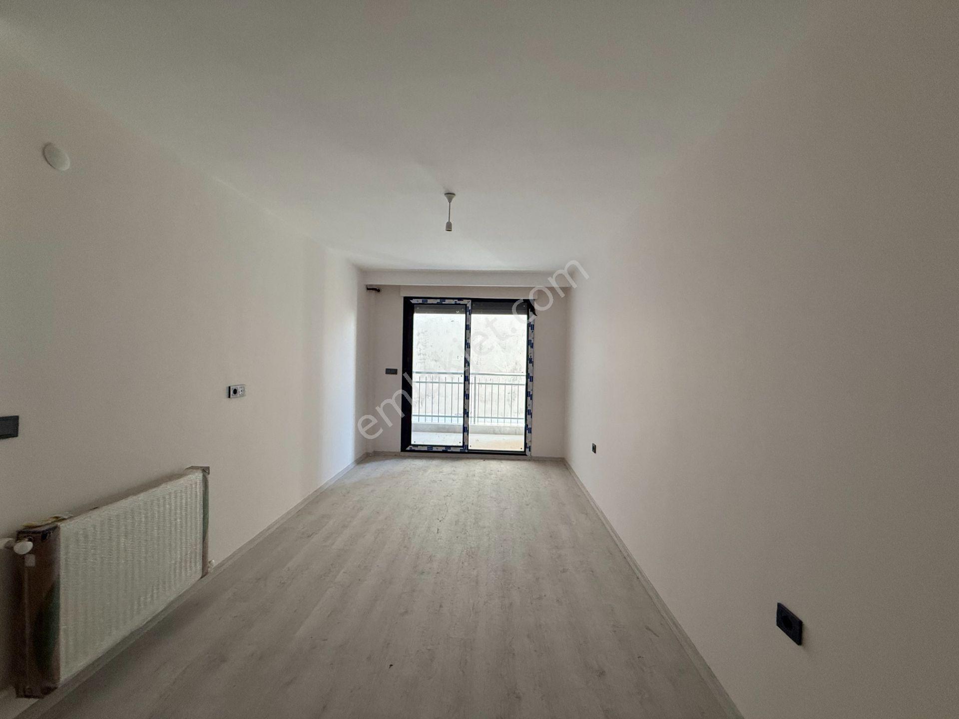 Seferihisar Şehir Merkezinde 90 M² Geniş Kullanımlı Sıfır 2+1 Ara Kat Daire - Görsel 7