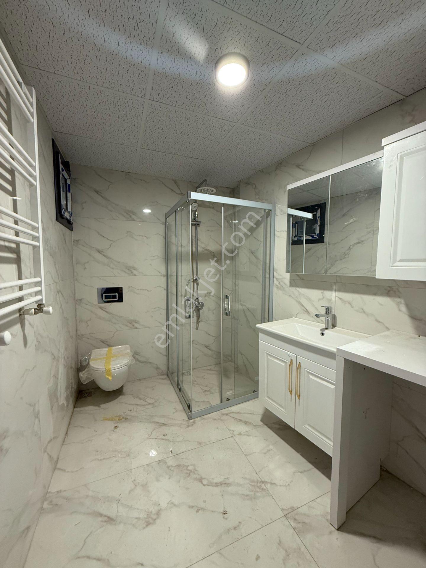 Seferihisar Şehir Merkezinde 90 M² Geniş Kullanımlı Sıfır 2+1 Ara Kat Daire - Görsel 12