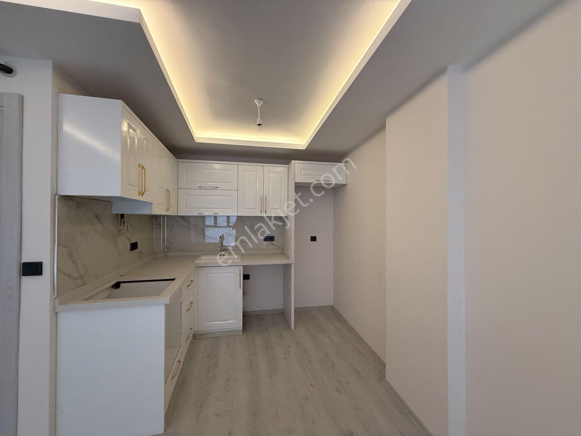 Seferihisar Şehir Merkezinde 90 M² Geniş Kullanımlı Sıfır 2+1 Ara Kat Daire - Görsel 5