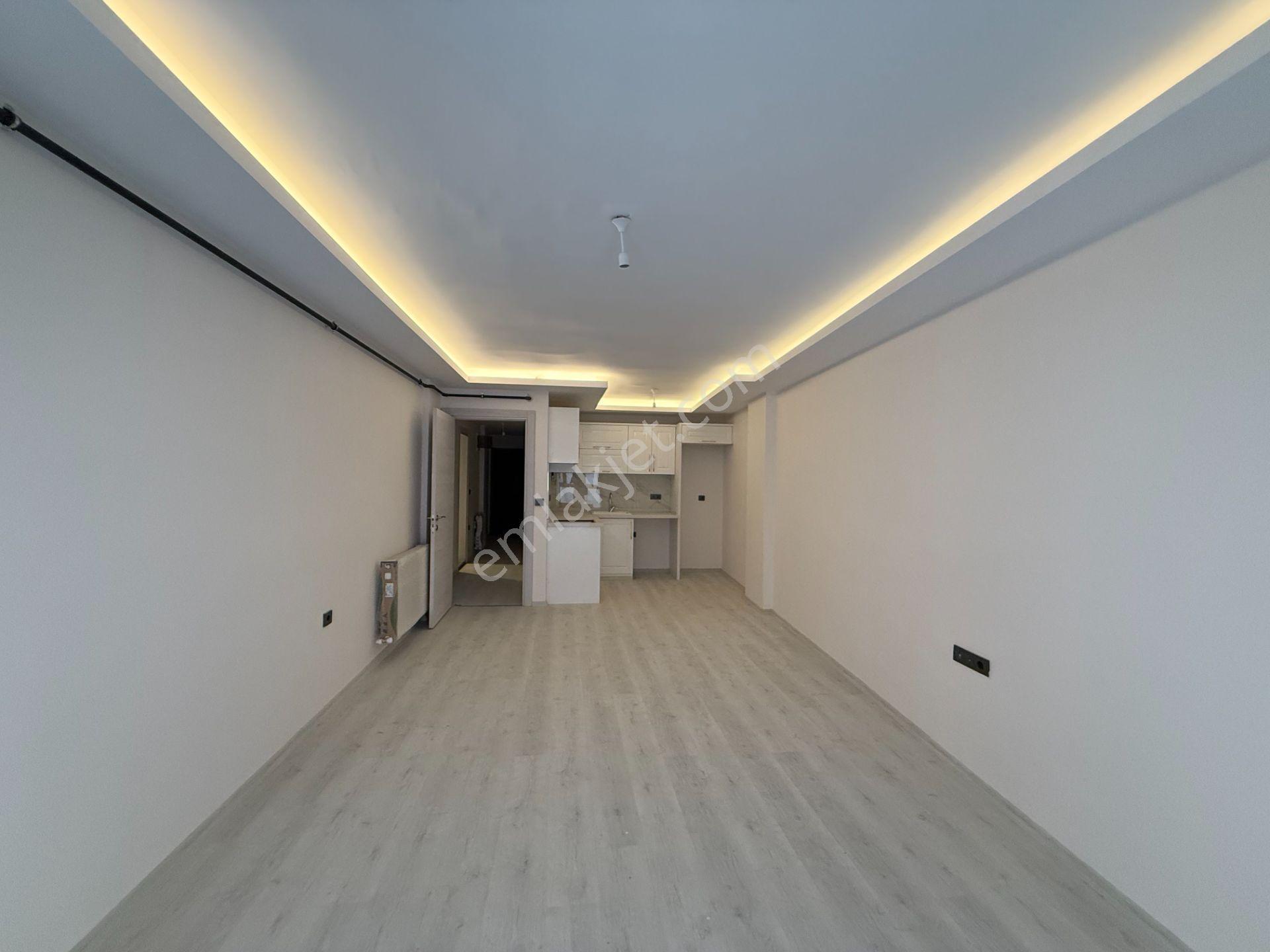 Seferihisar Şehir Merkezinde 90 M² Geniş Kullanımlı Sıfır 2+1 Ara Kat Daire - Görsel 2