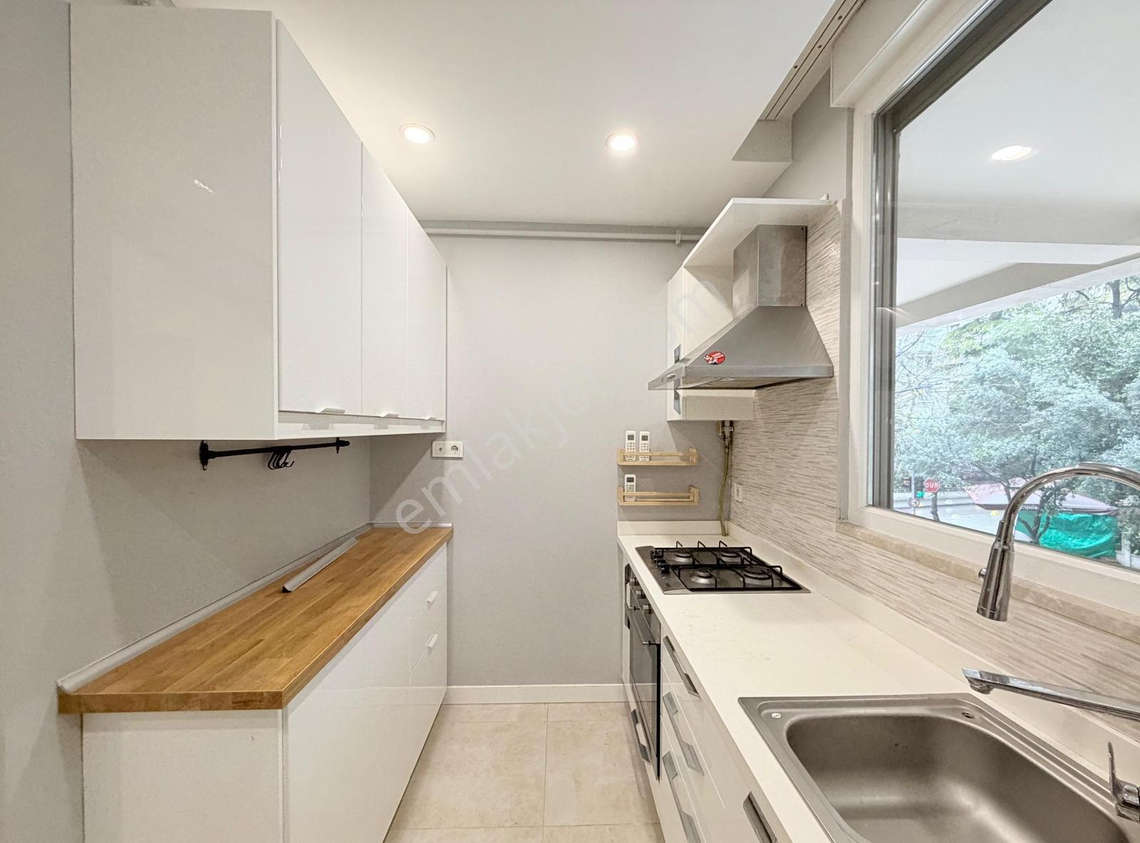 Erenköy'de Satılık 3+1 Daire: Cadde & Marmaray Yakını, 85m² - Görsel 10