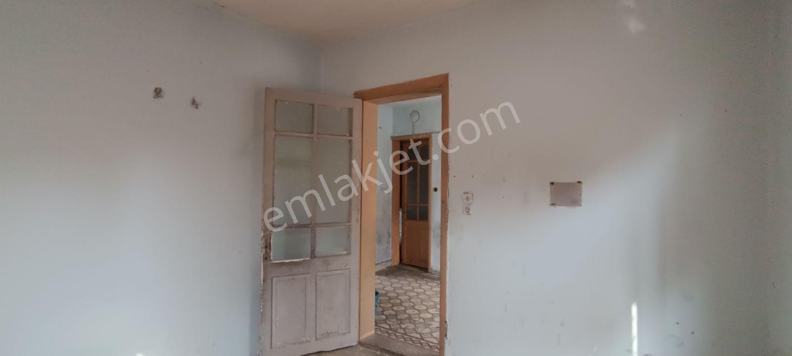 Konak Merkezde 110 M2 Deniz Manzara Büyük Komple Ev Kiralıktır - Görsel 21