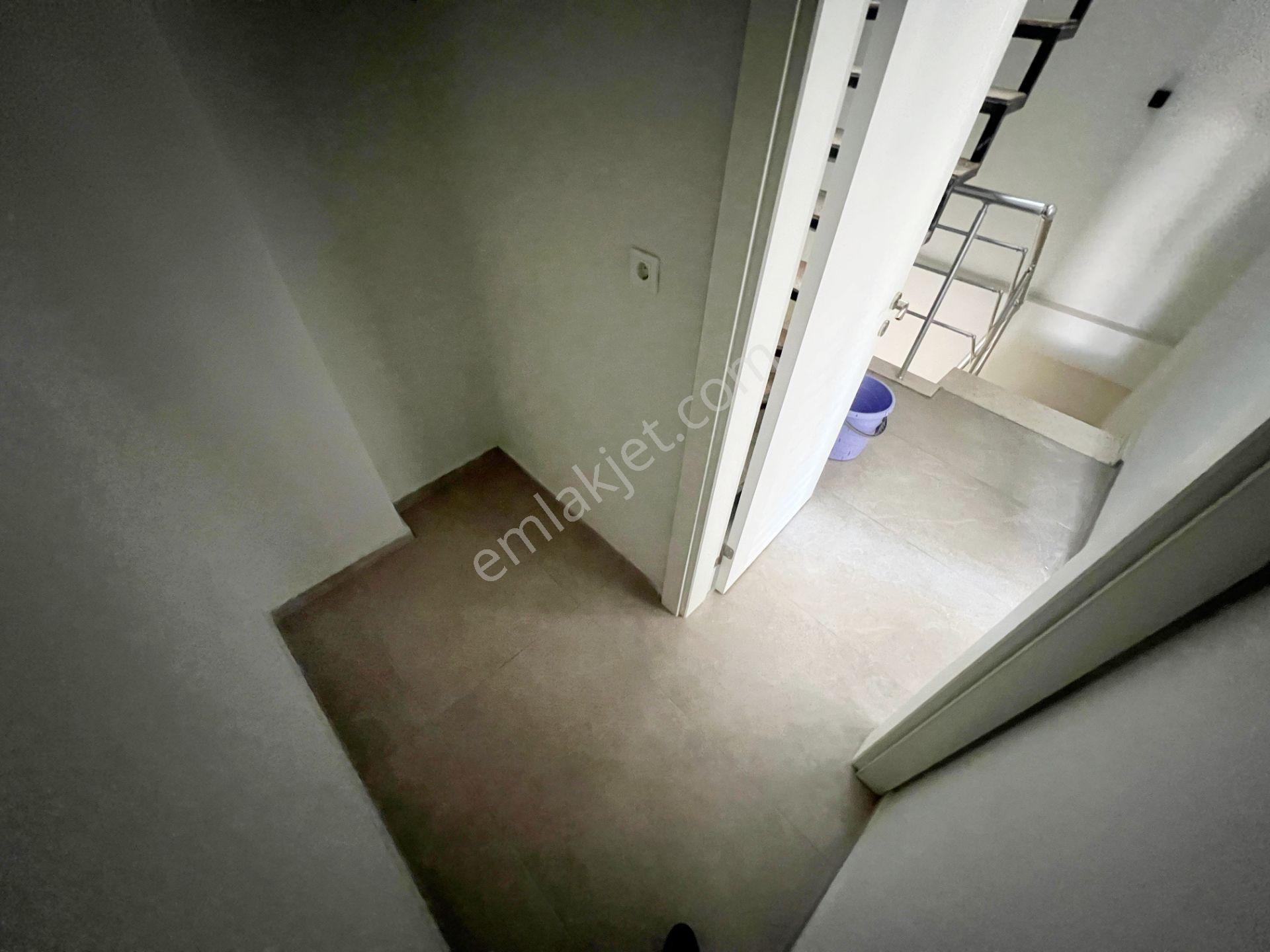 ▓tek Yetkili▓ Jet'ten Güre'de Kapalı Otoparklı Bahçeli 3+1 Villa - Görsel 29