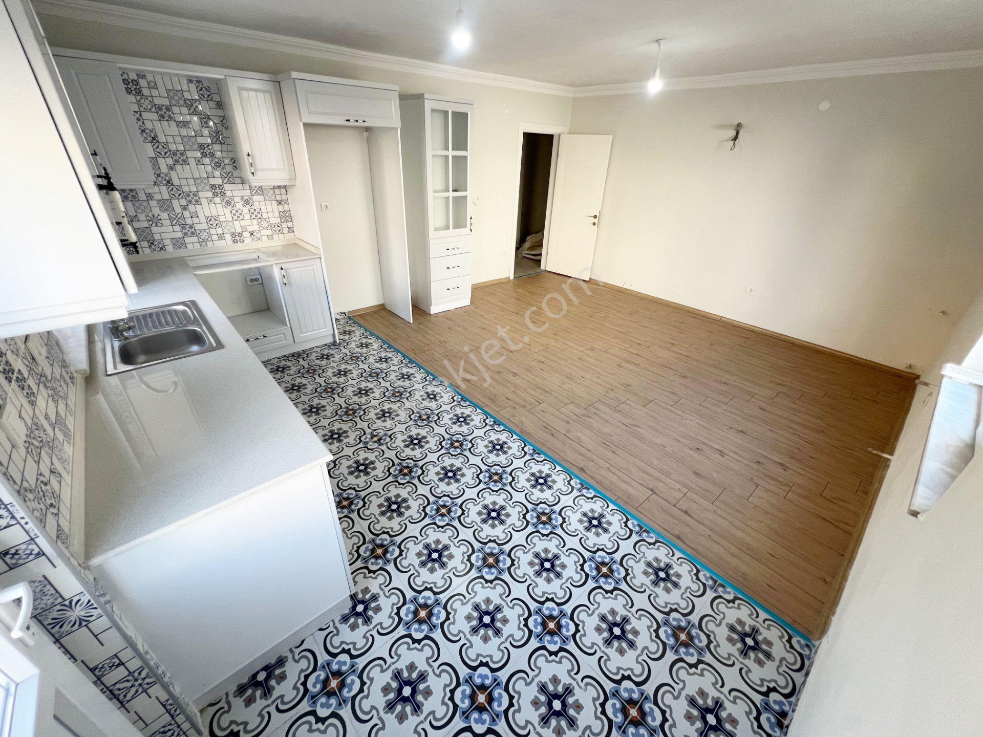 ▓tek Yetkili▓ Jet'ten Güre'de Kapalı Otoparklı Bahçeli 3+1 Villa - Görsel 7