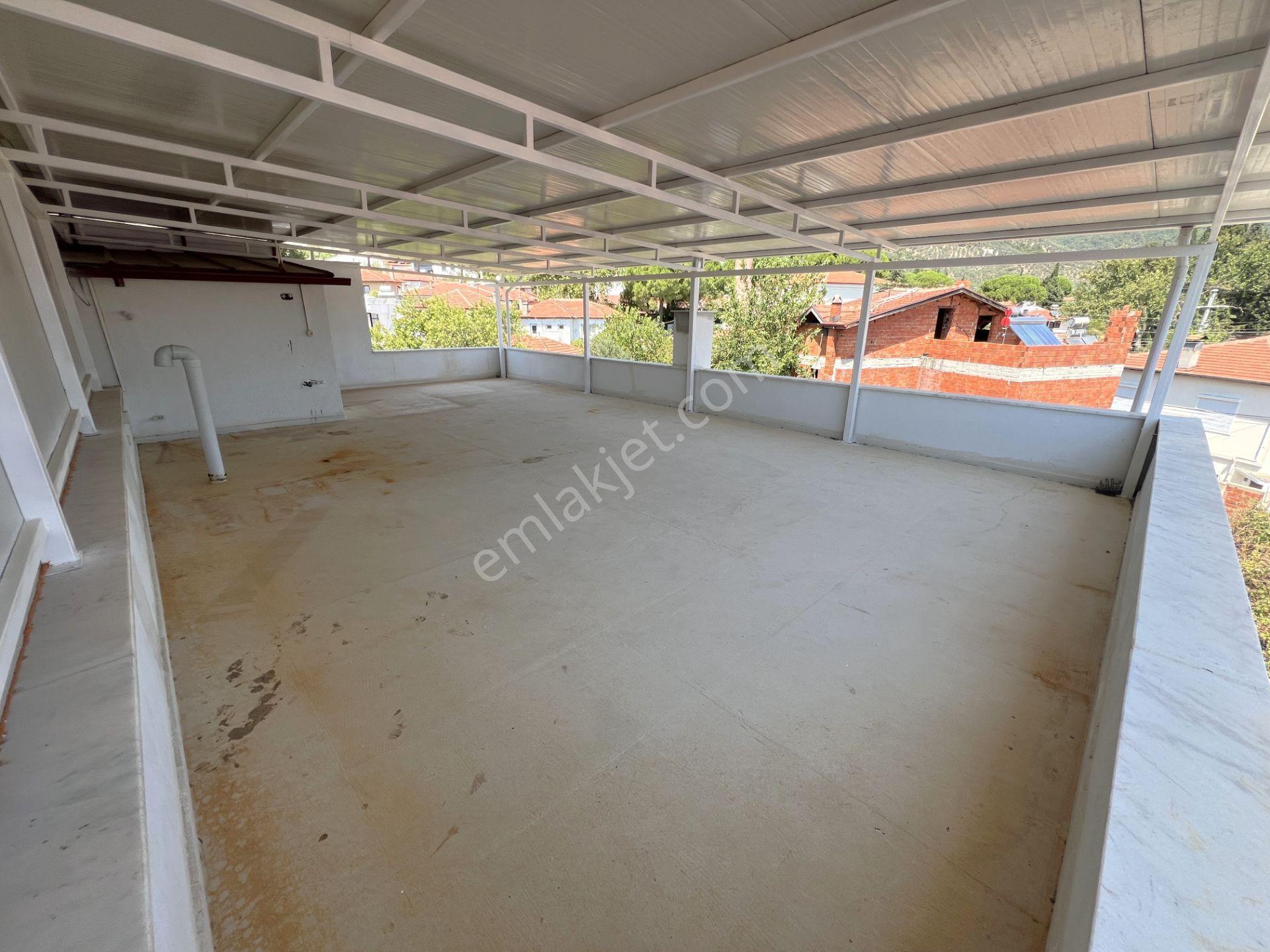 ▓tek Yetkili▓ Jet'ten Güre'de Kapalı Otoparklı Bahçeli 3+1 Villa - Görsel 24