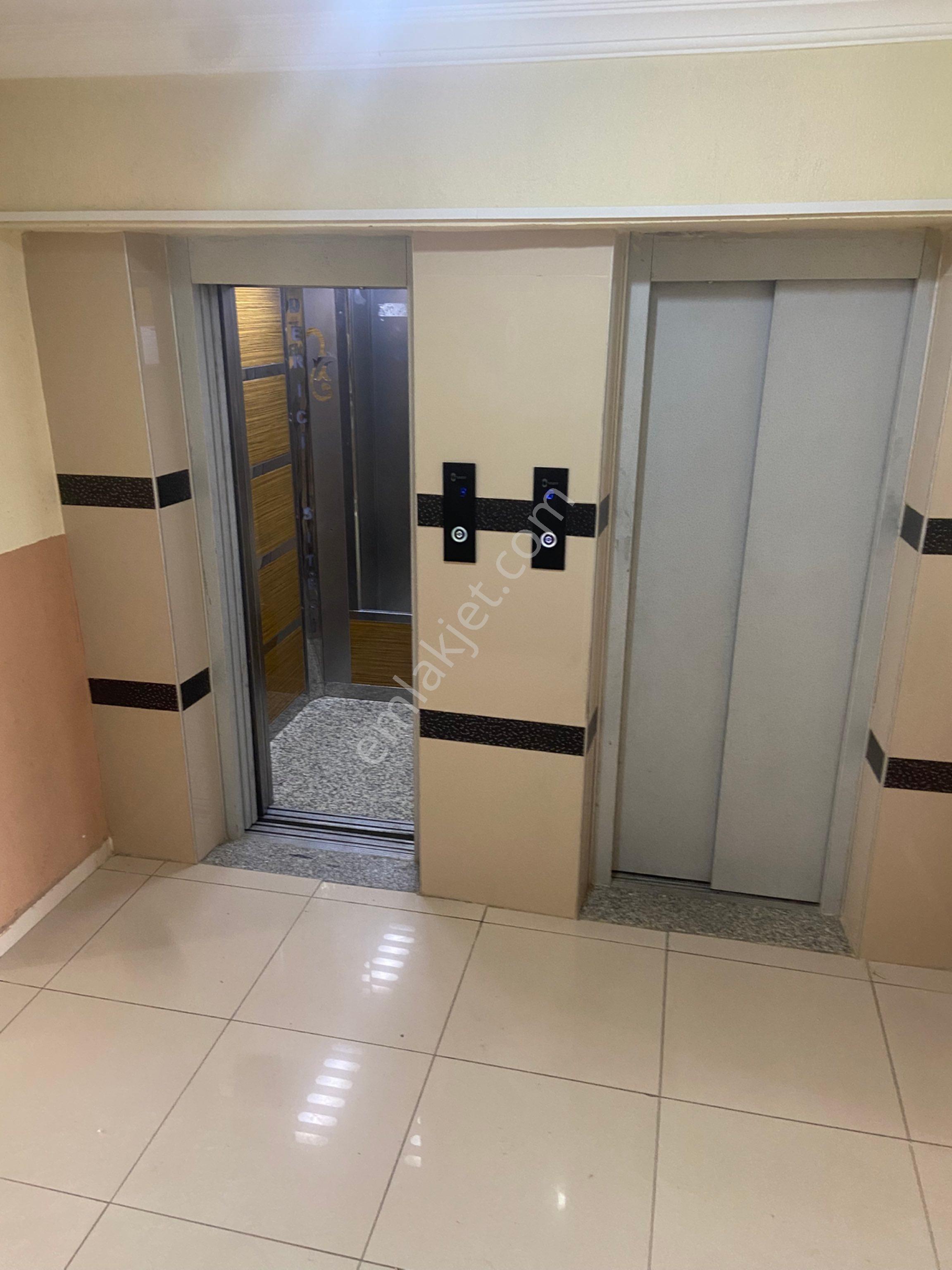 🏡 Derici Sitesi’nde Kiralık 3+1 Geniş Ve Ferah Aile Dairesi - Görsel 3