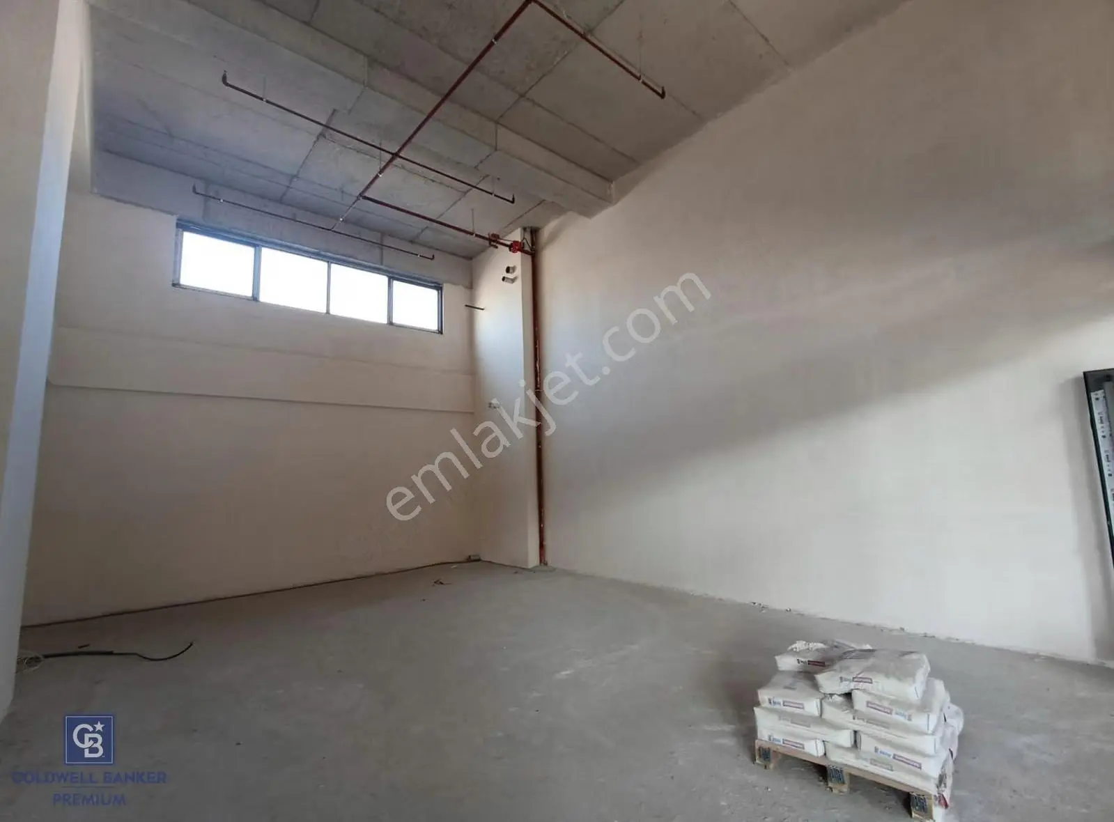 Otorite Şaşmaz'da 80 M2 Kiralık Dükkan - Görsel 2
