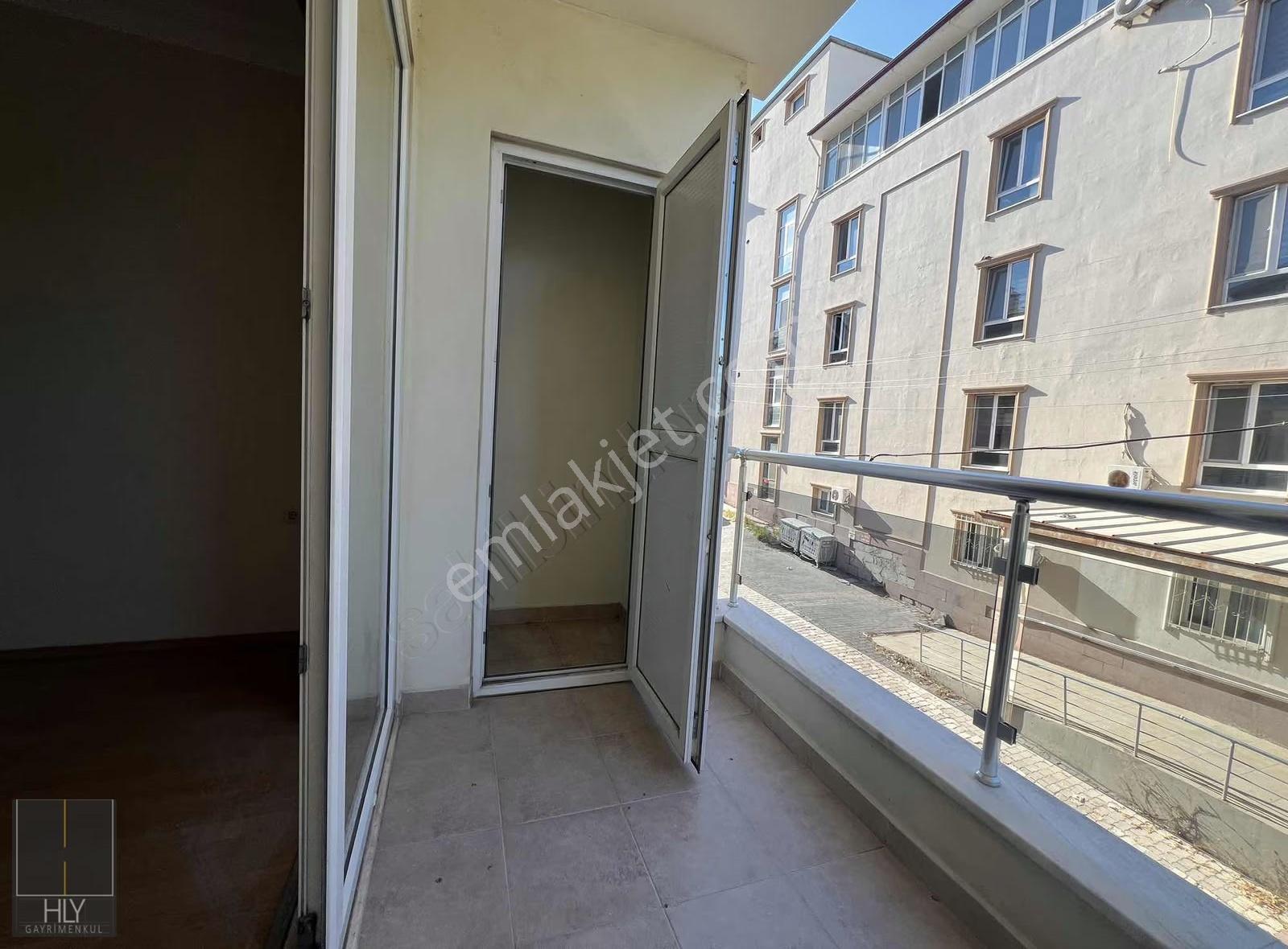 Hly Gayrimenkulden Sütlüce Mahallesinde 3+1 Kiralık Daire - Görsel 20