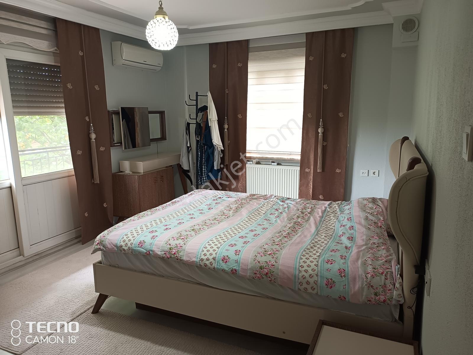 Kardeşköy De Satılık Bahçeli Tripleks Villa 408 Metrekare - Görsel 18