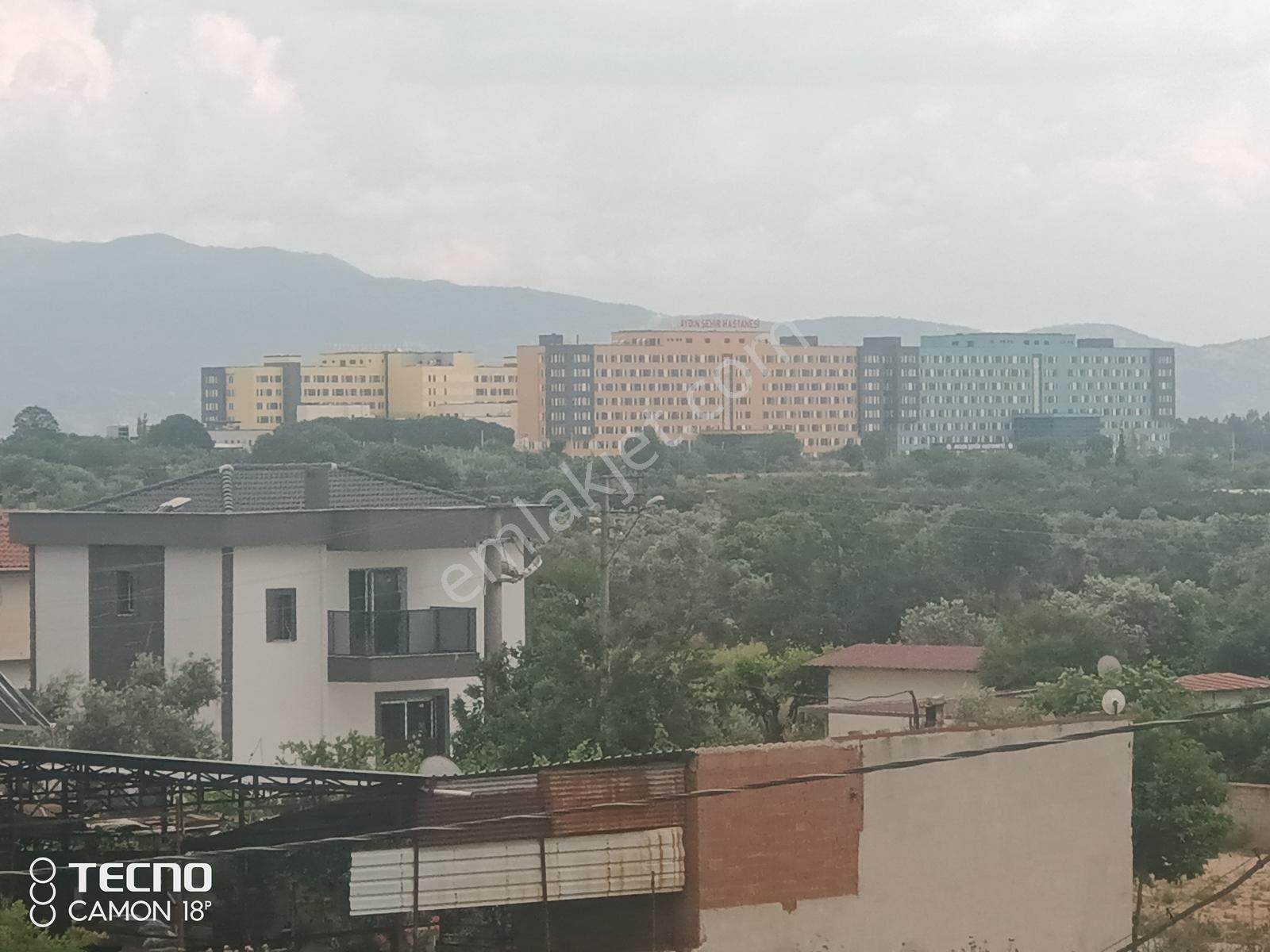 Kardeşköy De Satılık Bahçeli Tripleks Villa 408 Metrekare - Görsel 24