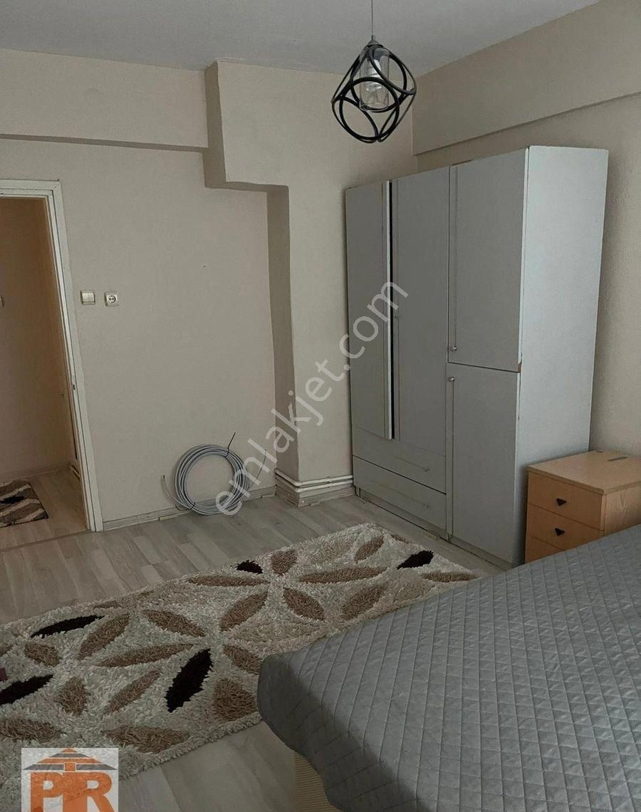Orhangazi Caddesinde 3+1 Eşyalı Kiralık Daire - Görsel 8