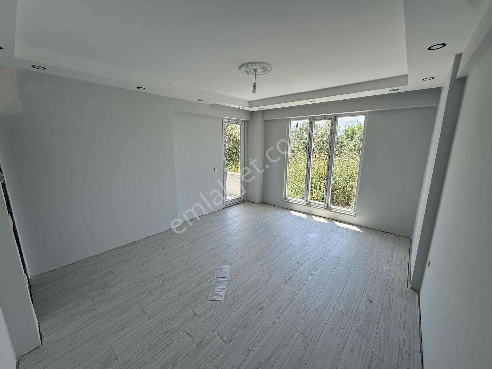 Site İçerisinde Çift Cephe 2+1 Ferah Daire - Görsel 14