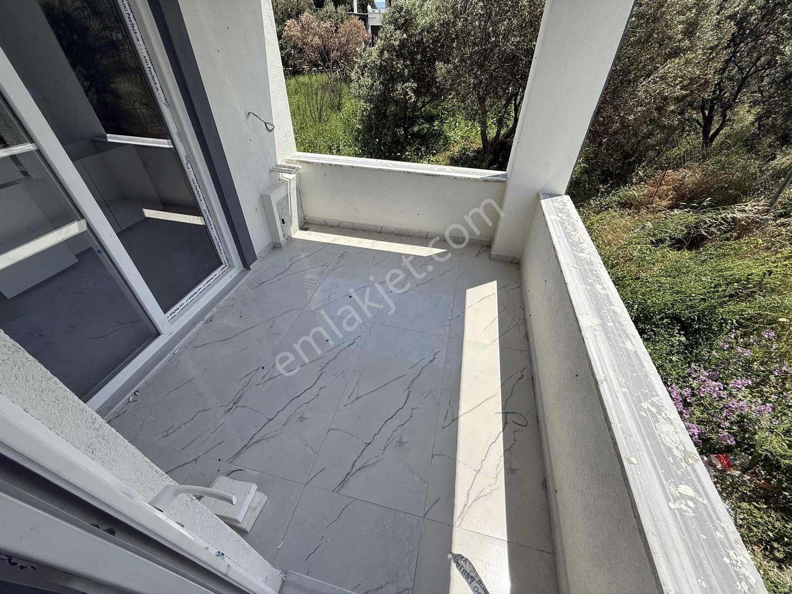 Site İçerisinde Çift Cephe 2+1 Ferah Daire - Görsel 13