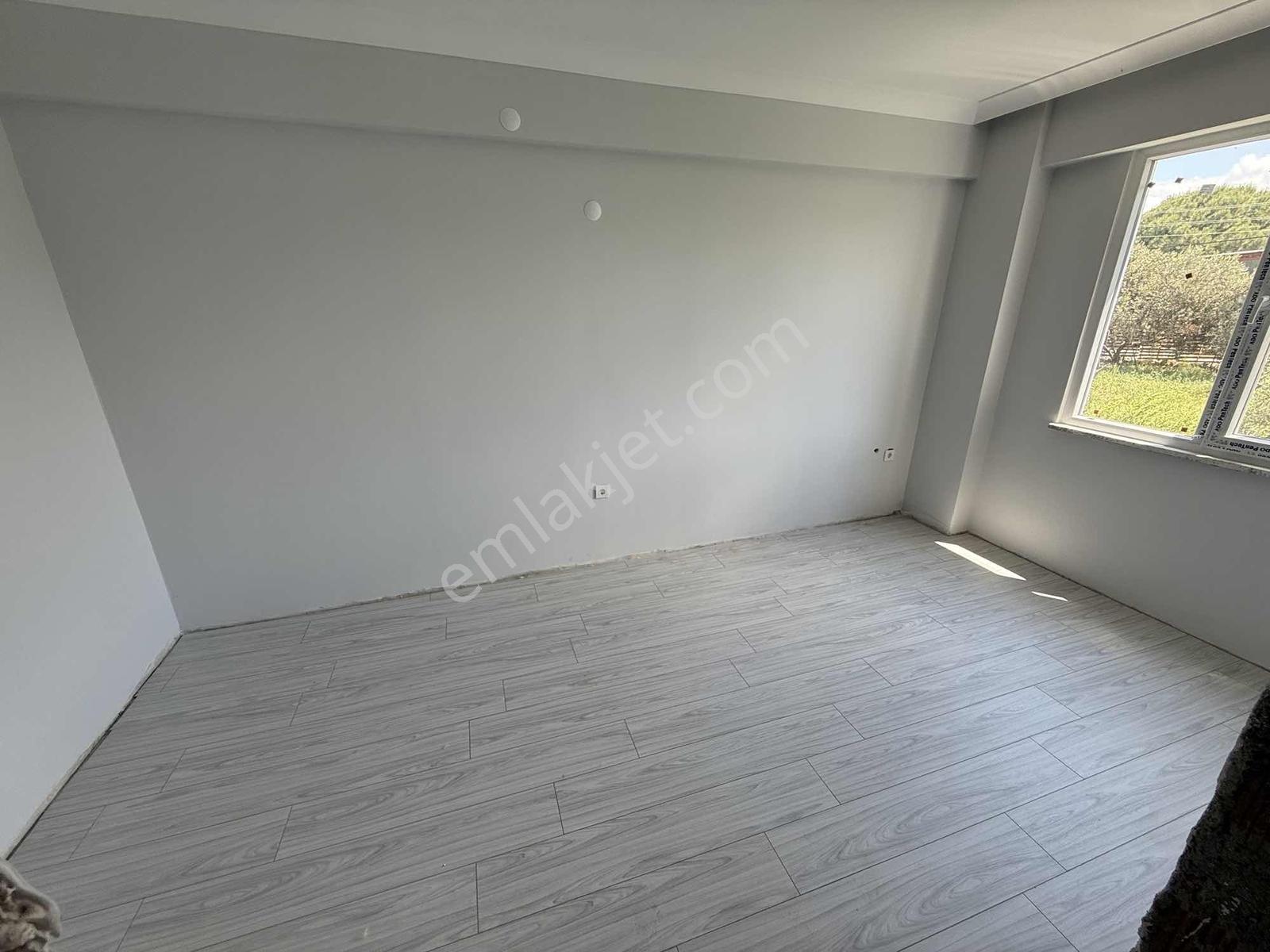 Site İçerisinde Çift Cephe 2+1 Ferah Daire - Görsel 9