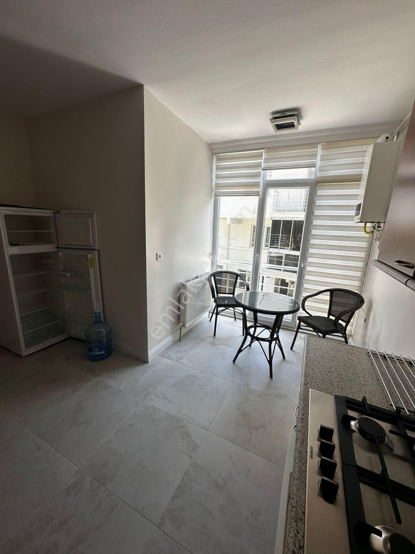 Heybeliadada Bahçeli Müstakil Aile Binasında Eşyalı 3+1 Kiralık - Görsel 9